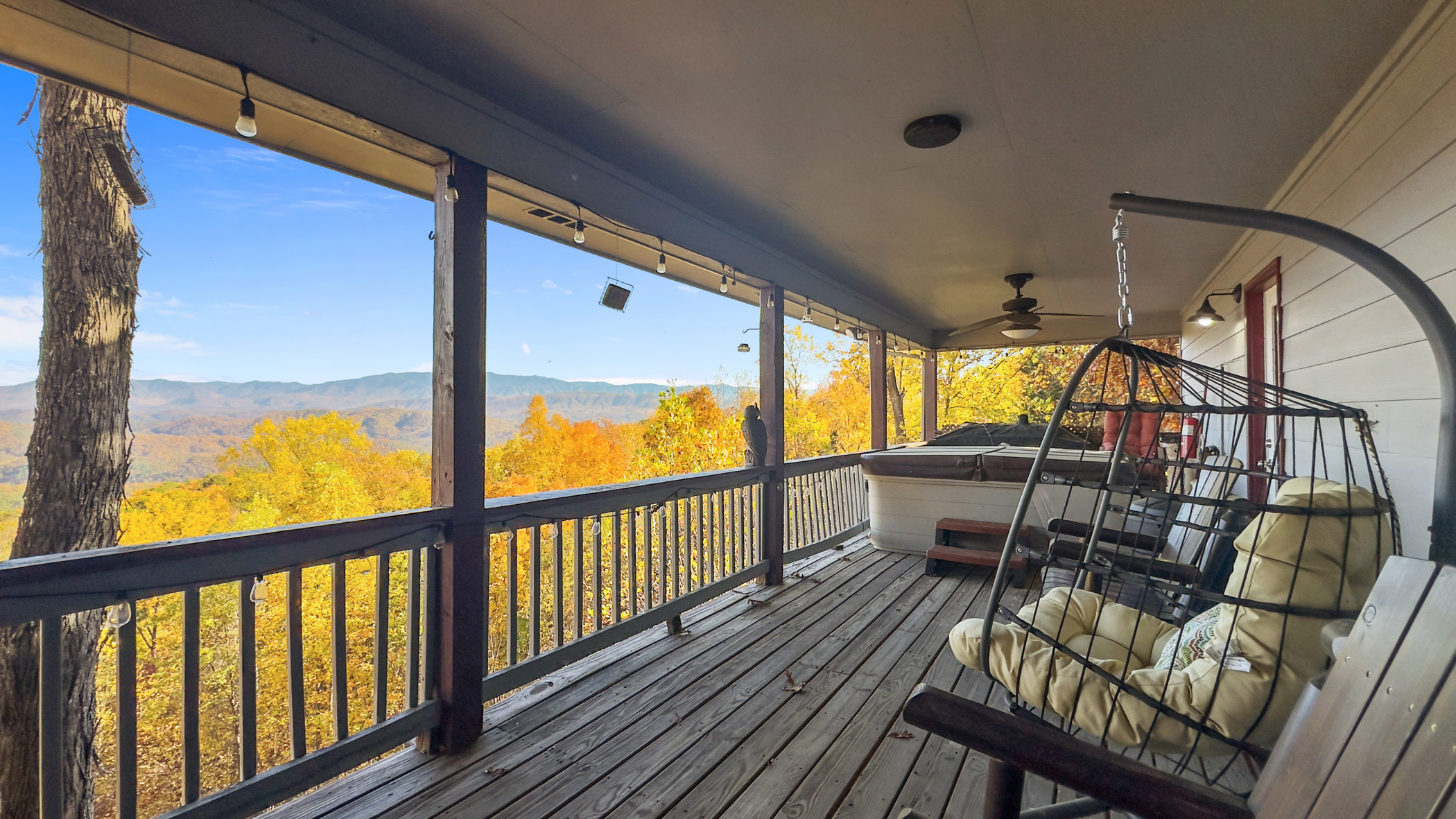 Sevierville, Tennessee, 37876, United States, 2 Bedrooms Bedrooms, ,4 BathroomsBathrooms,Residential,For Sale,1988602