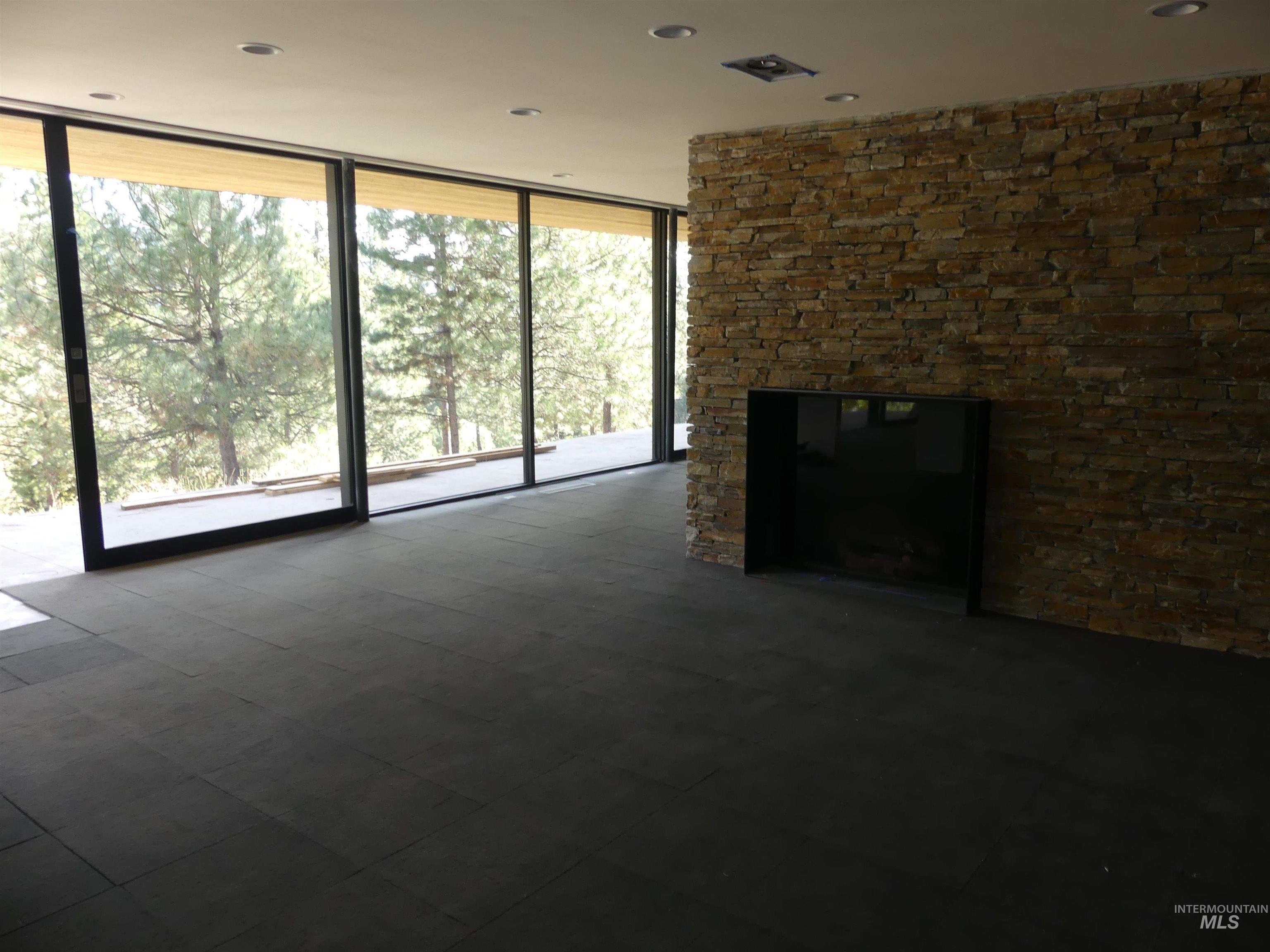 New Meadows, Idaho, 83654, United States, 4 Bedrooms Bedrooms, ,4 BathroomsBathrooms,Residential,For Sale,1980814