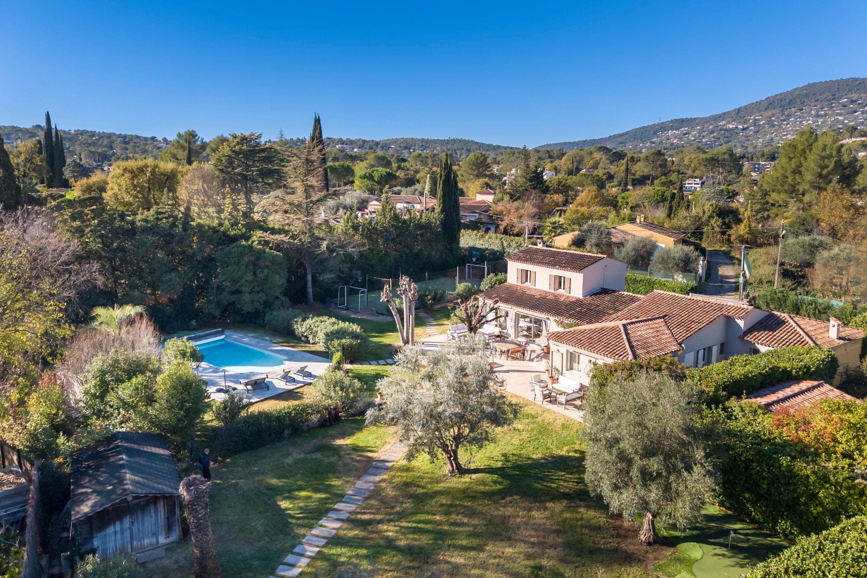  Peymeinade, villa with open views over Cabris, 7 suites, pool and leisure ameni… - 物件實景