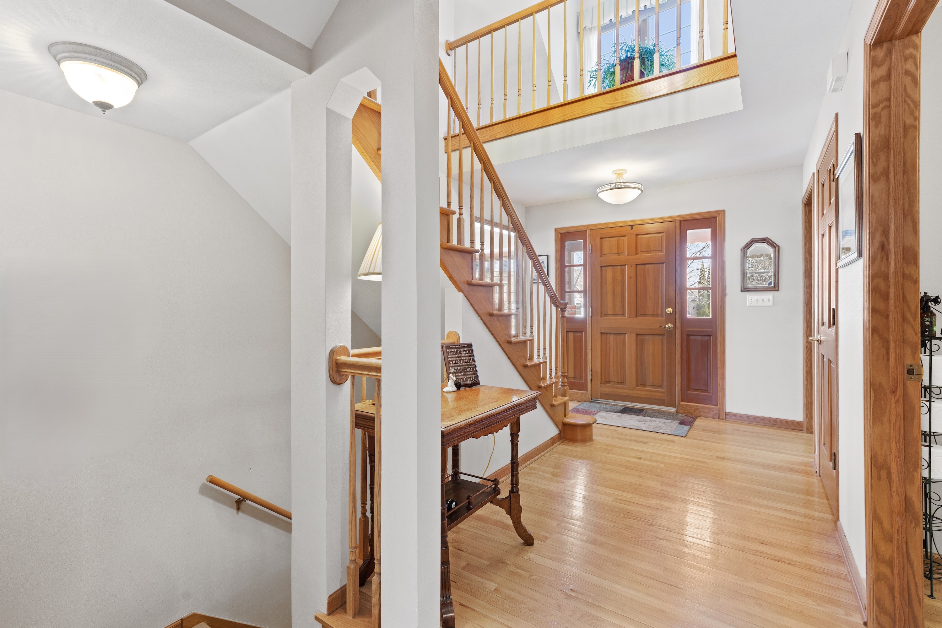  Spacious Side-by-Side Condo in Brookfield - 物件實景