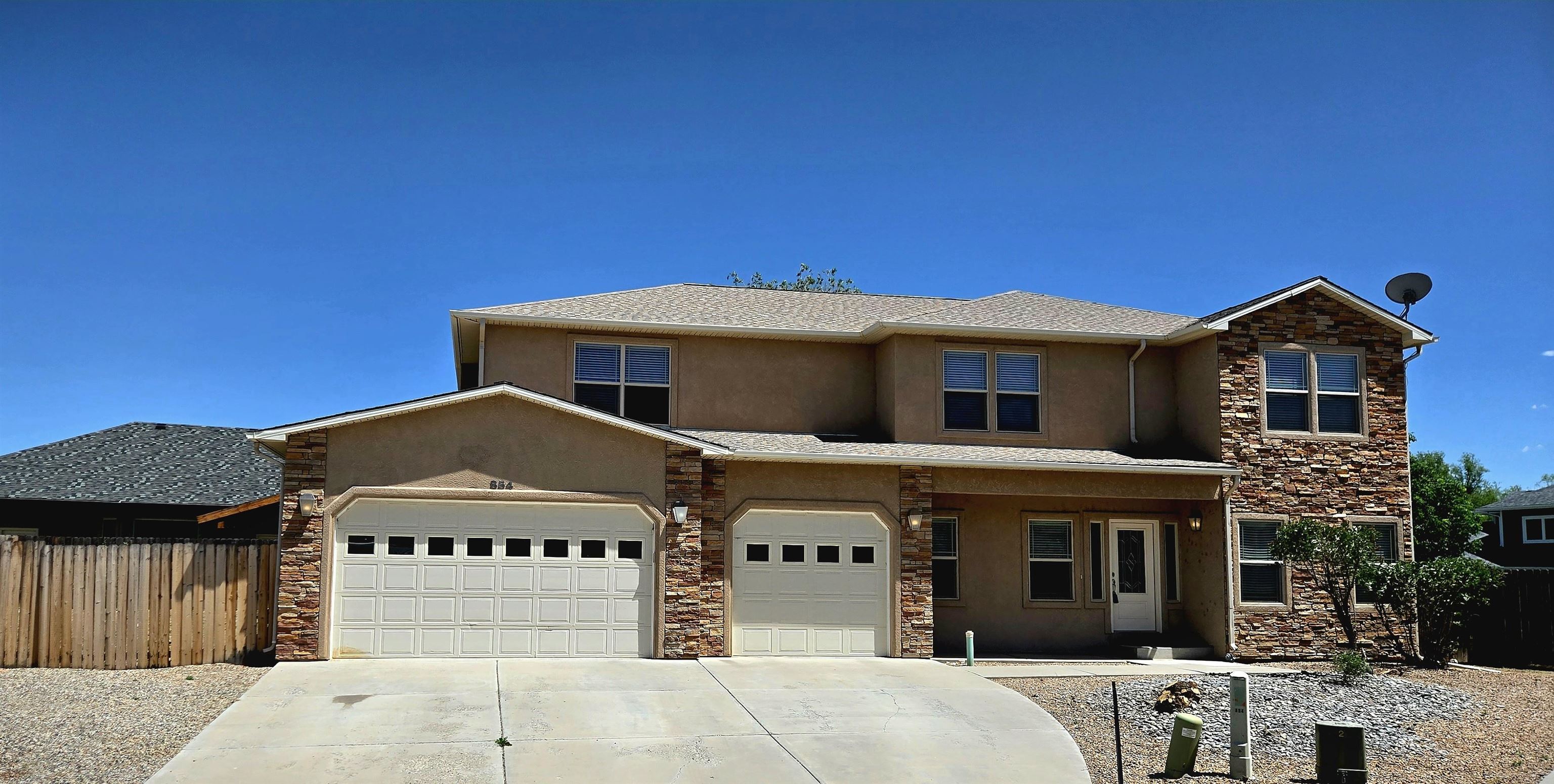 Fruita, Colorado, 81521, United States, 5 Bedrooms Bedrooms, ,3 BathroomsBathrooms,Residential,For Sale,1982065