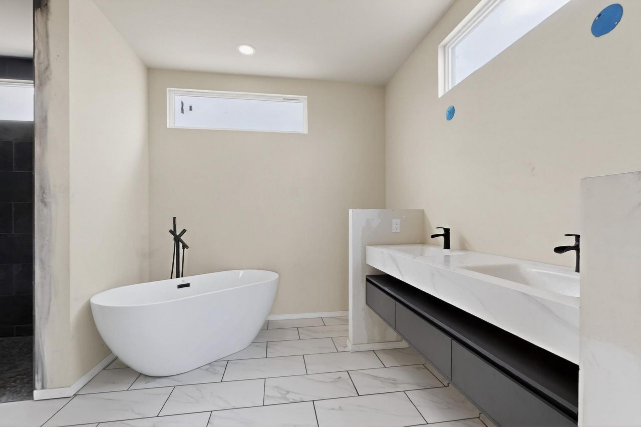 Albuquerque, New Mexico, 87120, United States, 3 Bedrooms Bedrooms, ,3 BathroomsBathrooms,Residential,For Sale,1876398