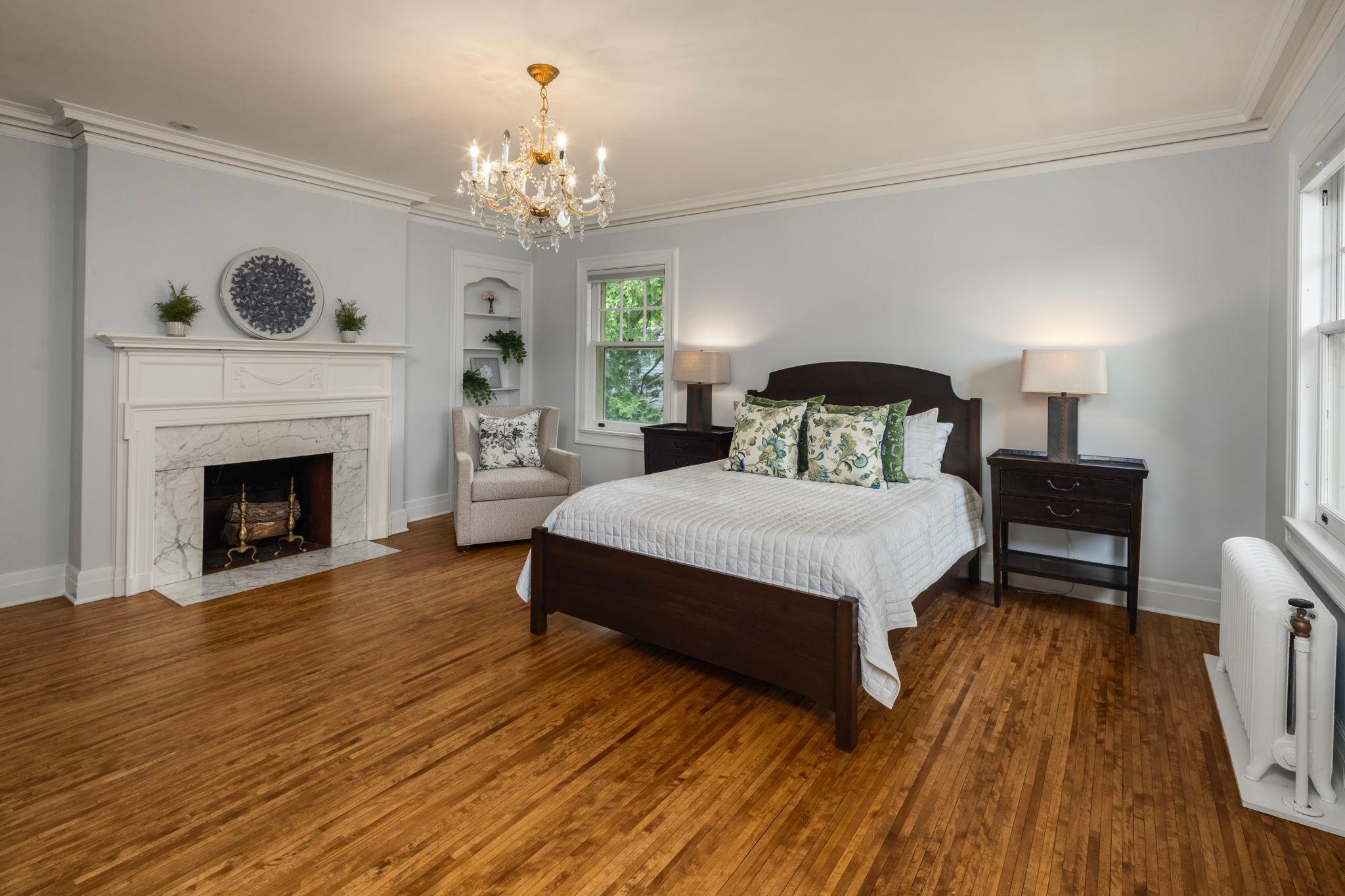 Minneapolis, Minnesota, 55416, United States, 5 Bedrooms Bedrooms, ,4 BathroomsBathrooms,Residential,For Sale,1907666