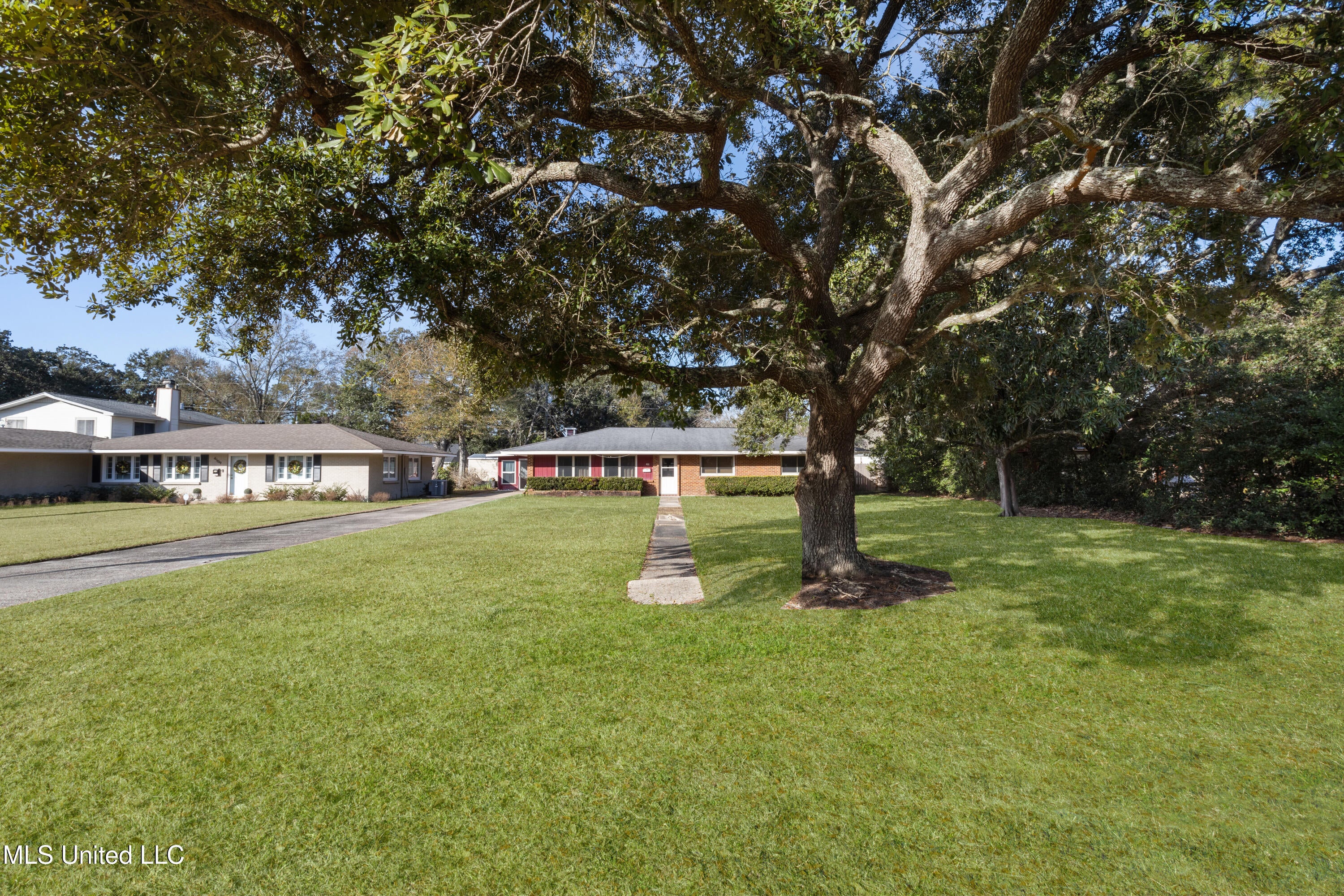 Washington Ave, Gulfport, MS 39507 #1
