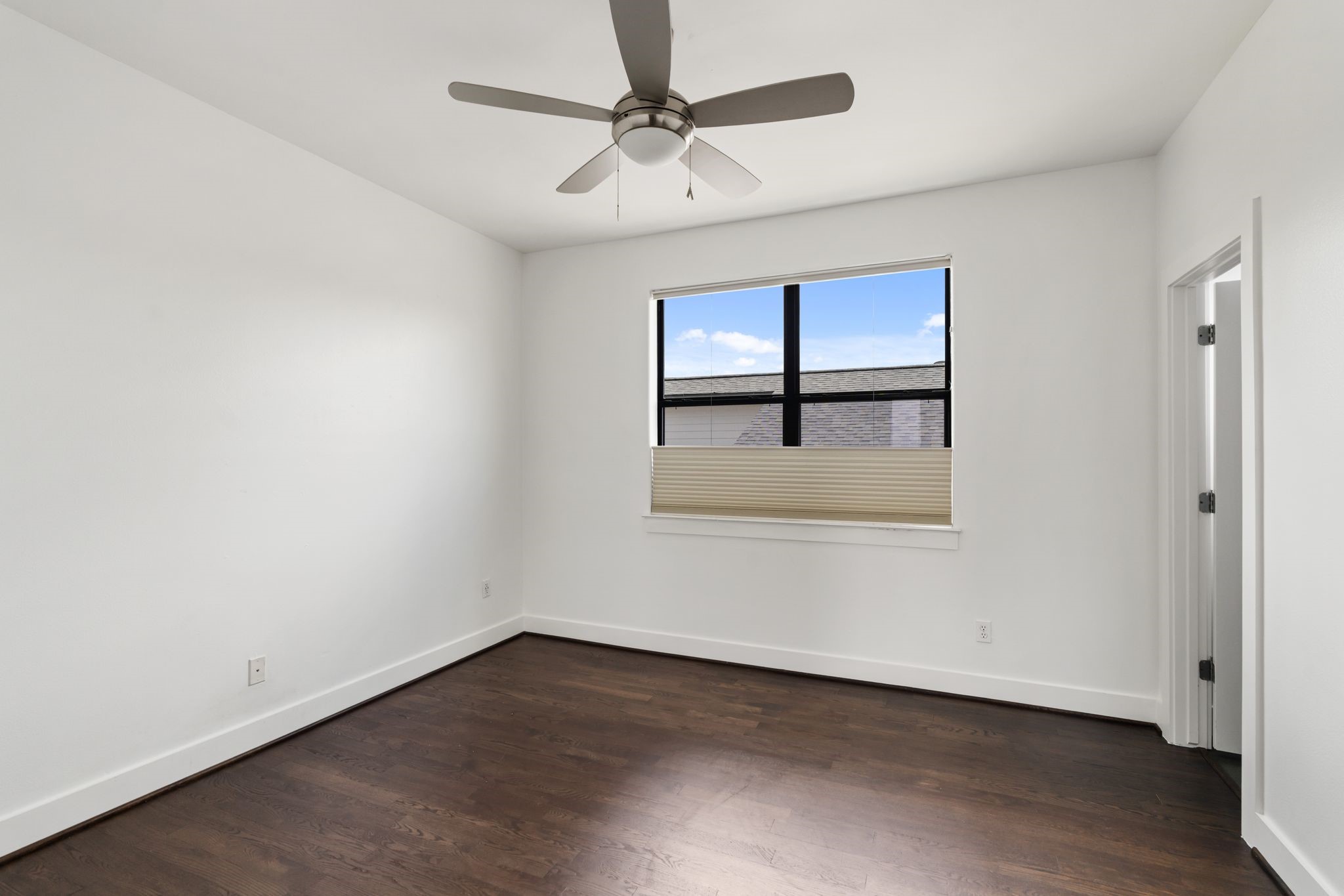  2105 Woodhead Street - 物件實景
