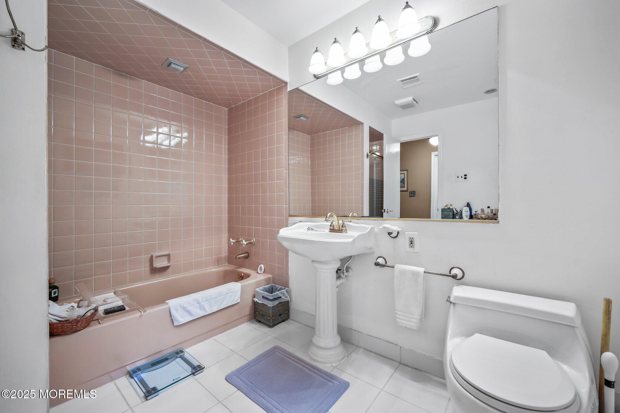 Morganville, New Jersey, 07751, United States, 6 Bedrooms Bedrooms, ,6 BathroomsBathrooms,Residential,For Sale,1823484