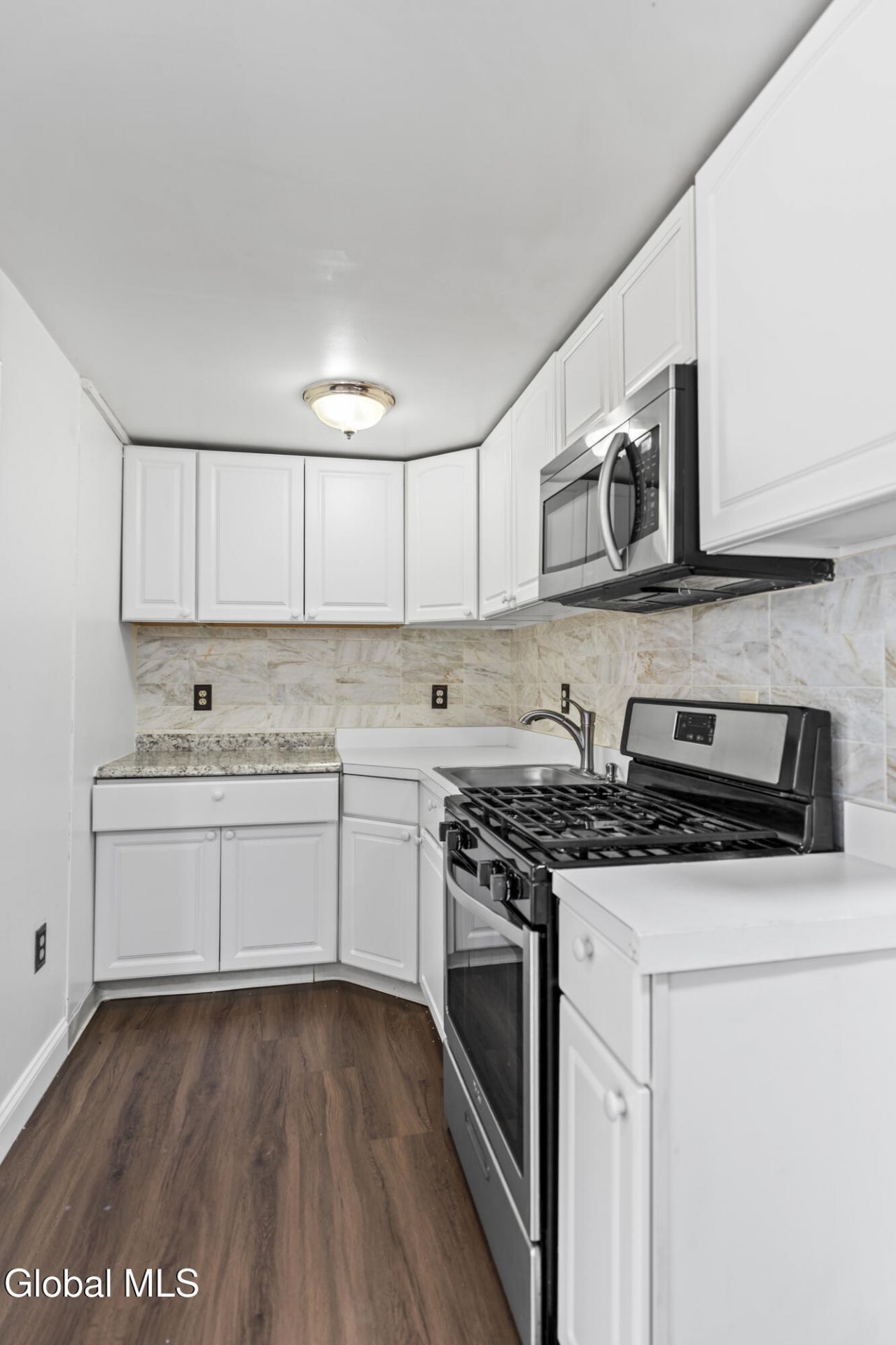 Niskayuna, New York, 12309, United States, 6 Bedrooms Bedrooms, ,4 BathroomsBathrooms,Residential,For Sale,1906999