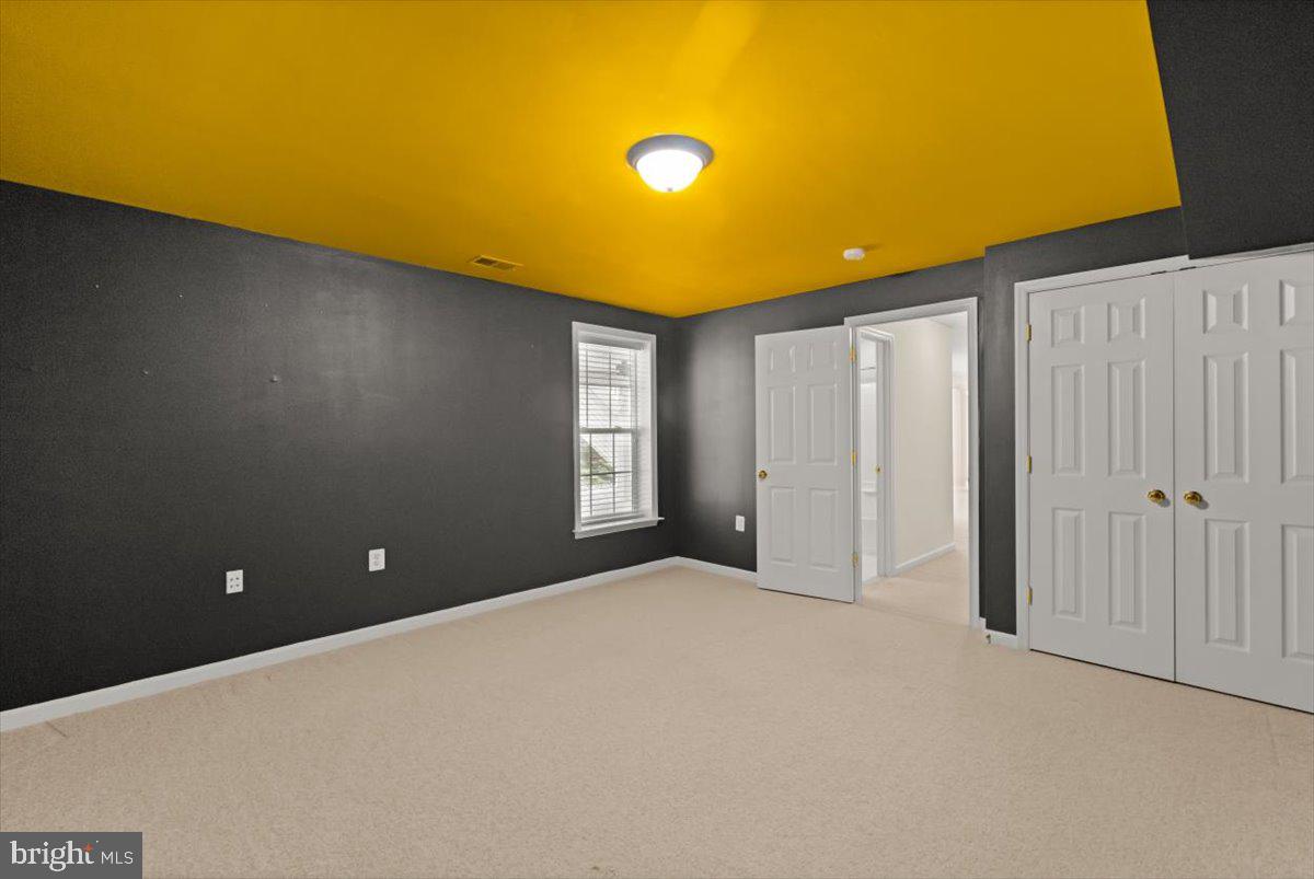 Winchester, Virginia, 22601, United States, 4 Bedrooms Bedrooms, ,5 BathroomsBathrooms,Residential,For Sale,1874493