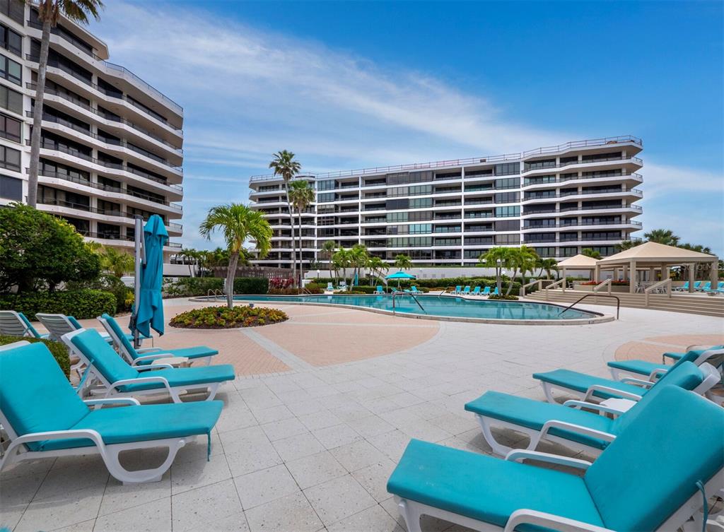Longboat Key, Florida, 34228, United States, 3 Bedrooms Bedrooms, ,3 BathroomsBathrooms,Residential,For Sale,1942144