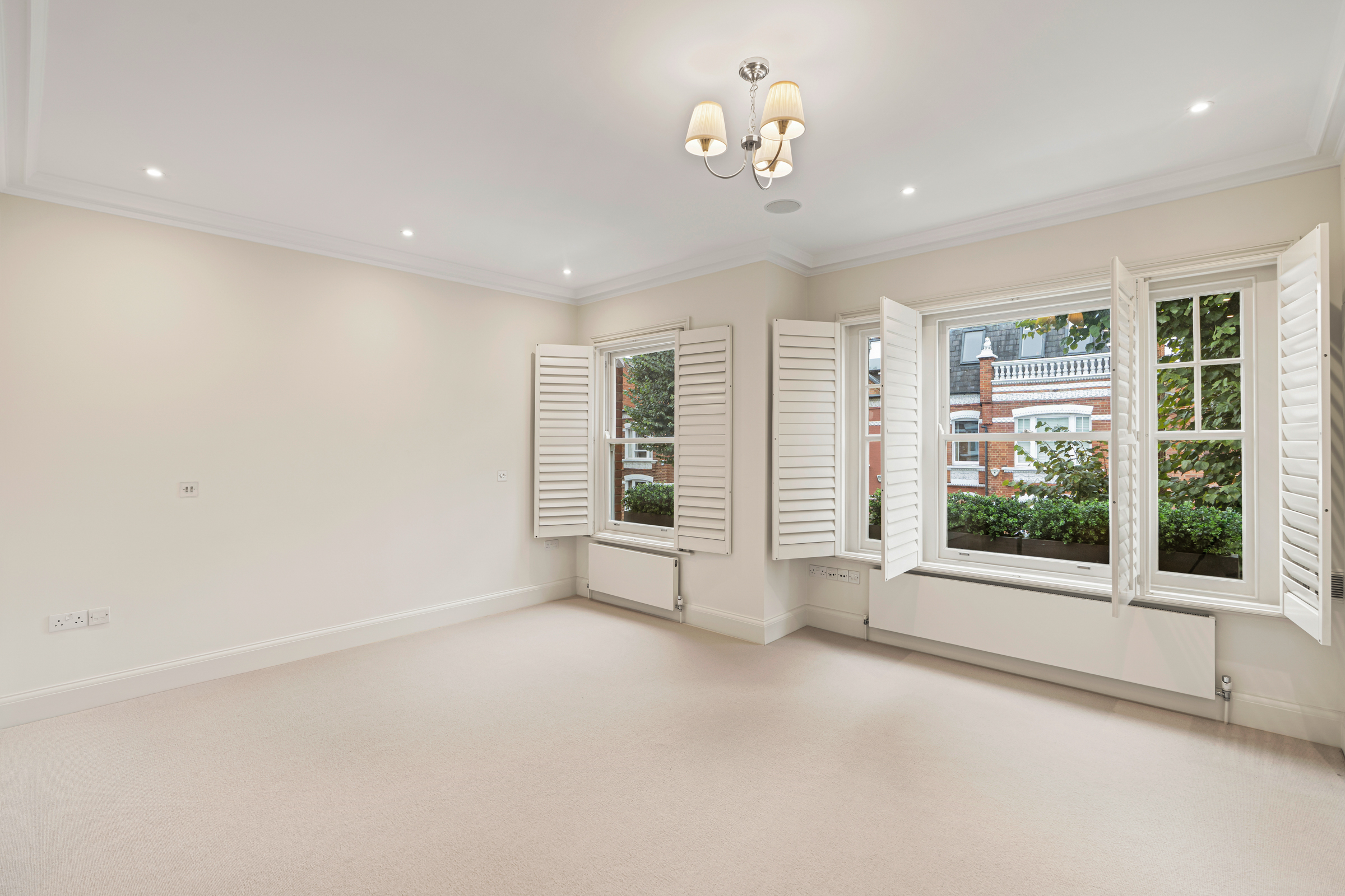  A six-bedroom Peterborough Estate house with a garden, roof terrace and garage - 物件實景