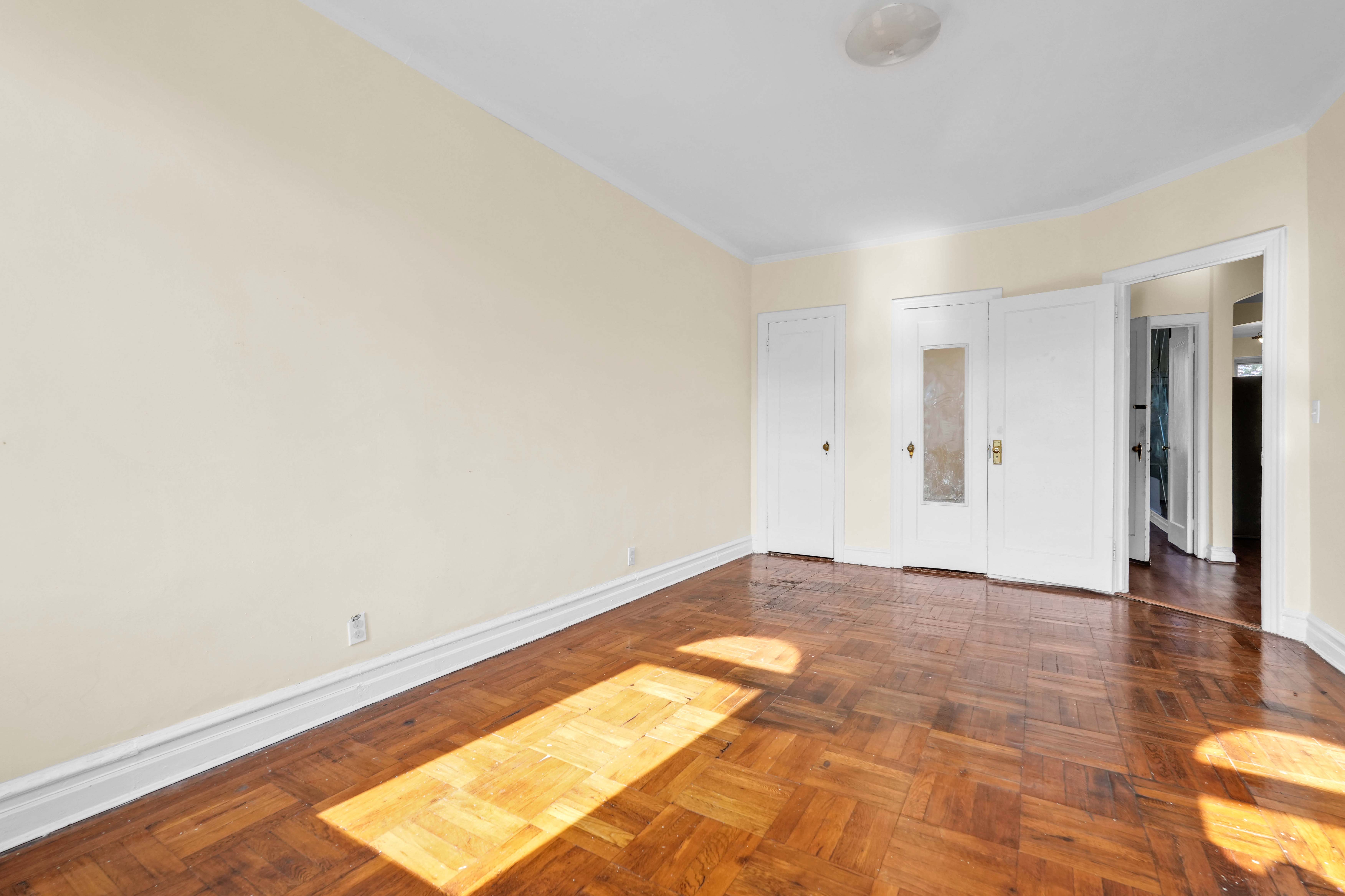  252 E 45th Street, Brooklyn, NY, 11203 - 物件實景