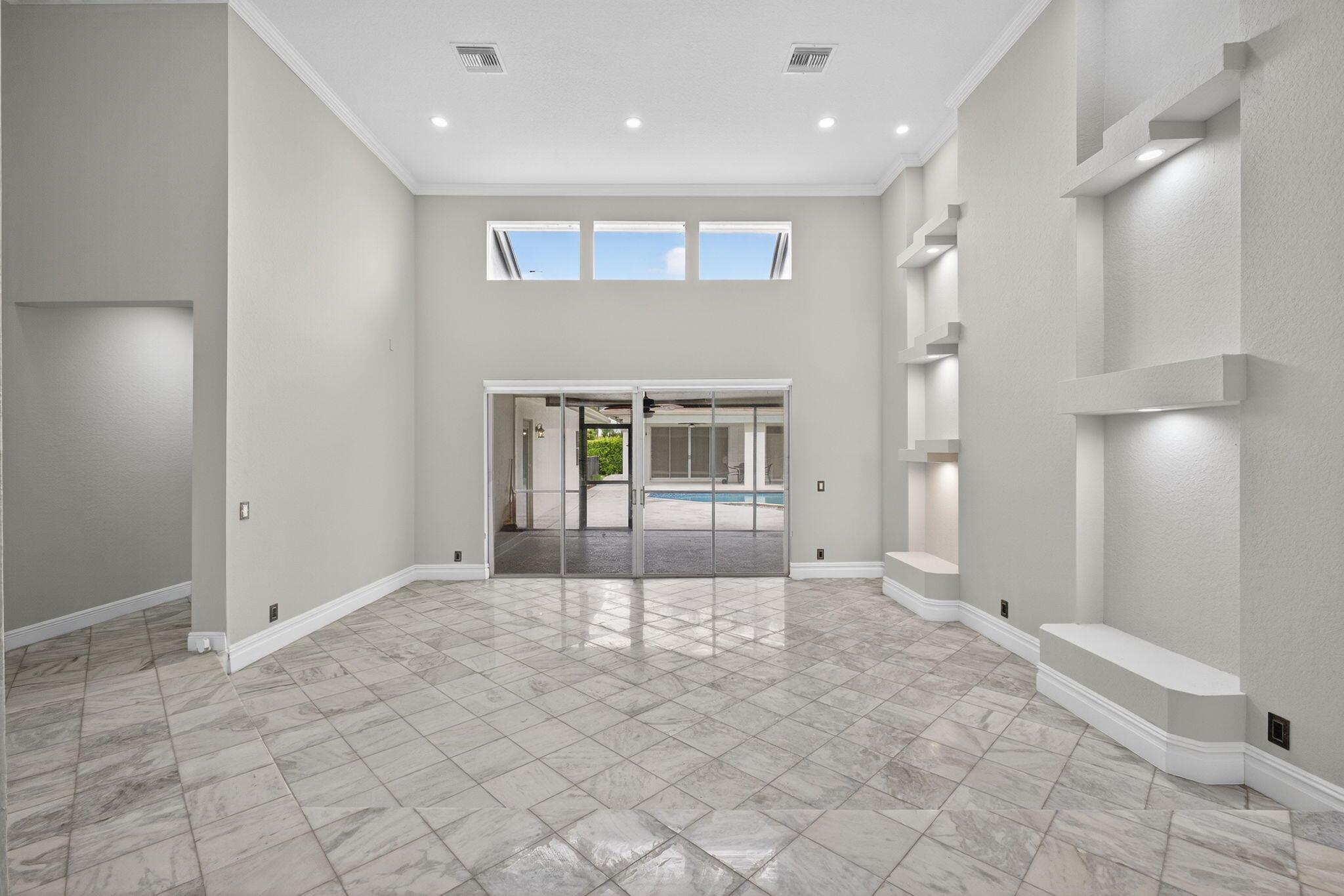 Wellington, Florida, 33414, United States, 5 Bedrooms Bedrooms, ,4 BathroomsBathrooms,Residential,For Sale,1978857