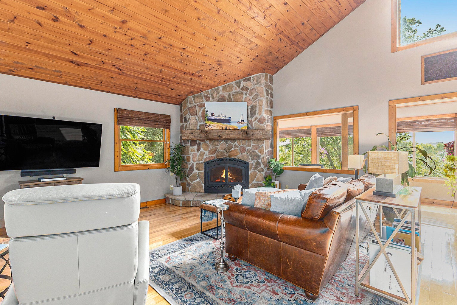 Ludington, Michigan, 49431, United States, 3 Bedrooms Bedrooms, ,3 BathroomsBathrooms,Residential,For Sale,1978404