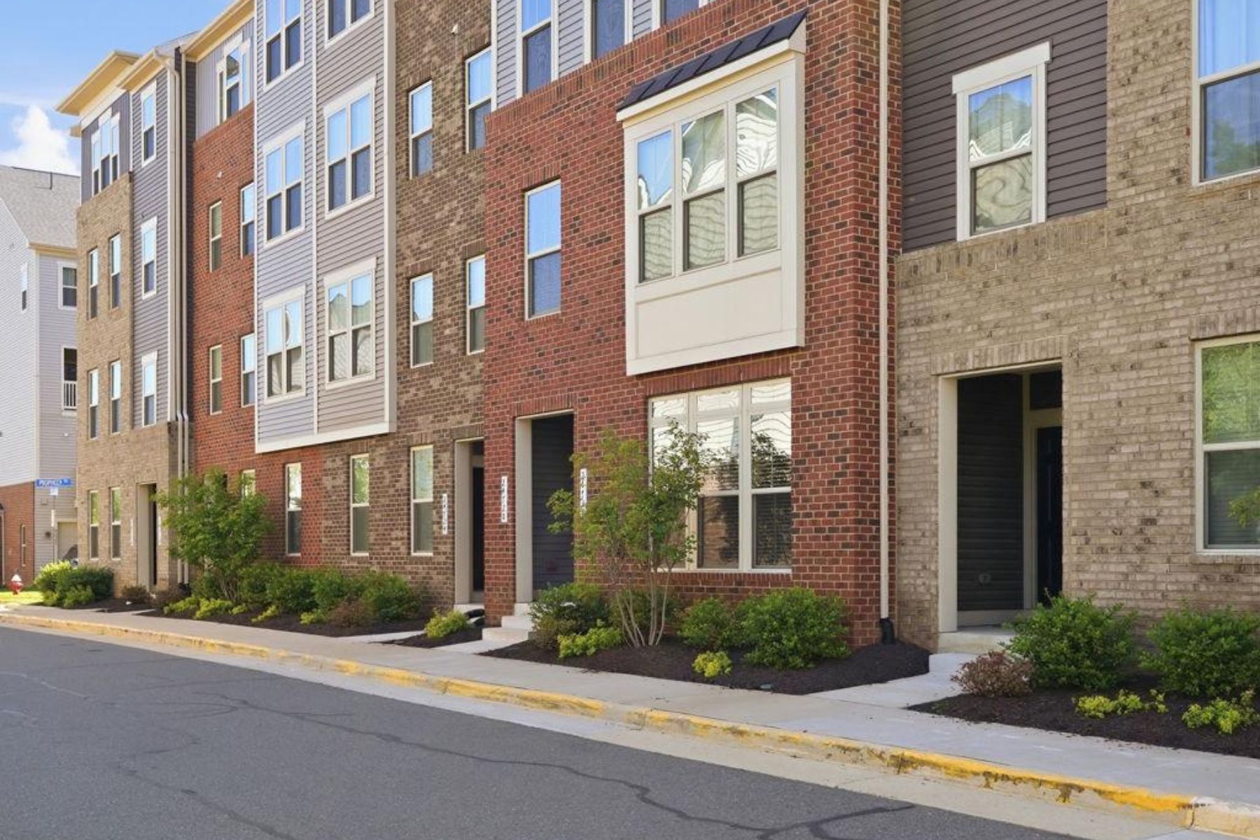  24728 Malibu Terrace, Sterling, VA, 20166 - 物件實景