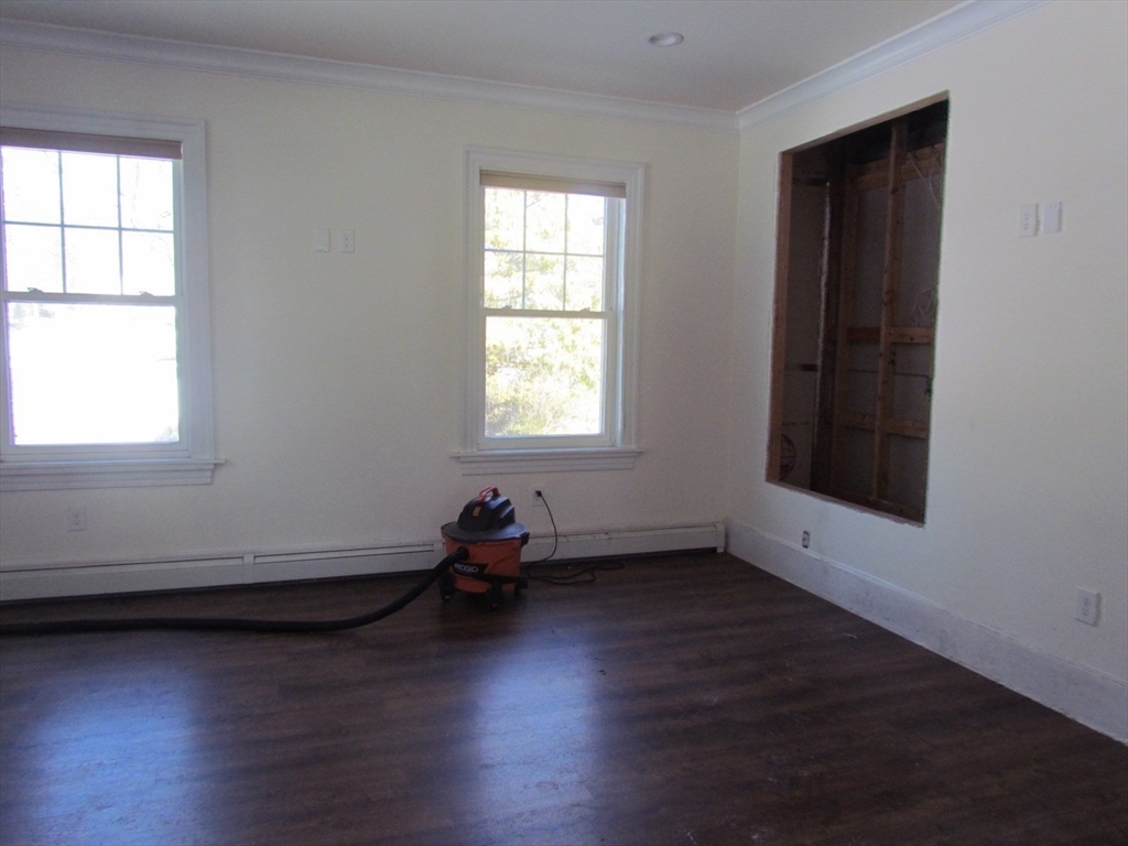 Lunenburg, Massachusetts, 01462, United States, 3 Bedrooms Bedrooms, ,3 BathroomsBathrooms,Residential,For Sale,1967616