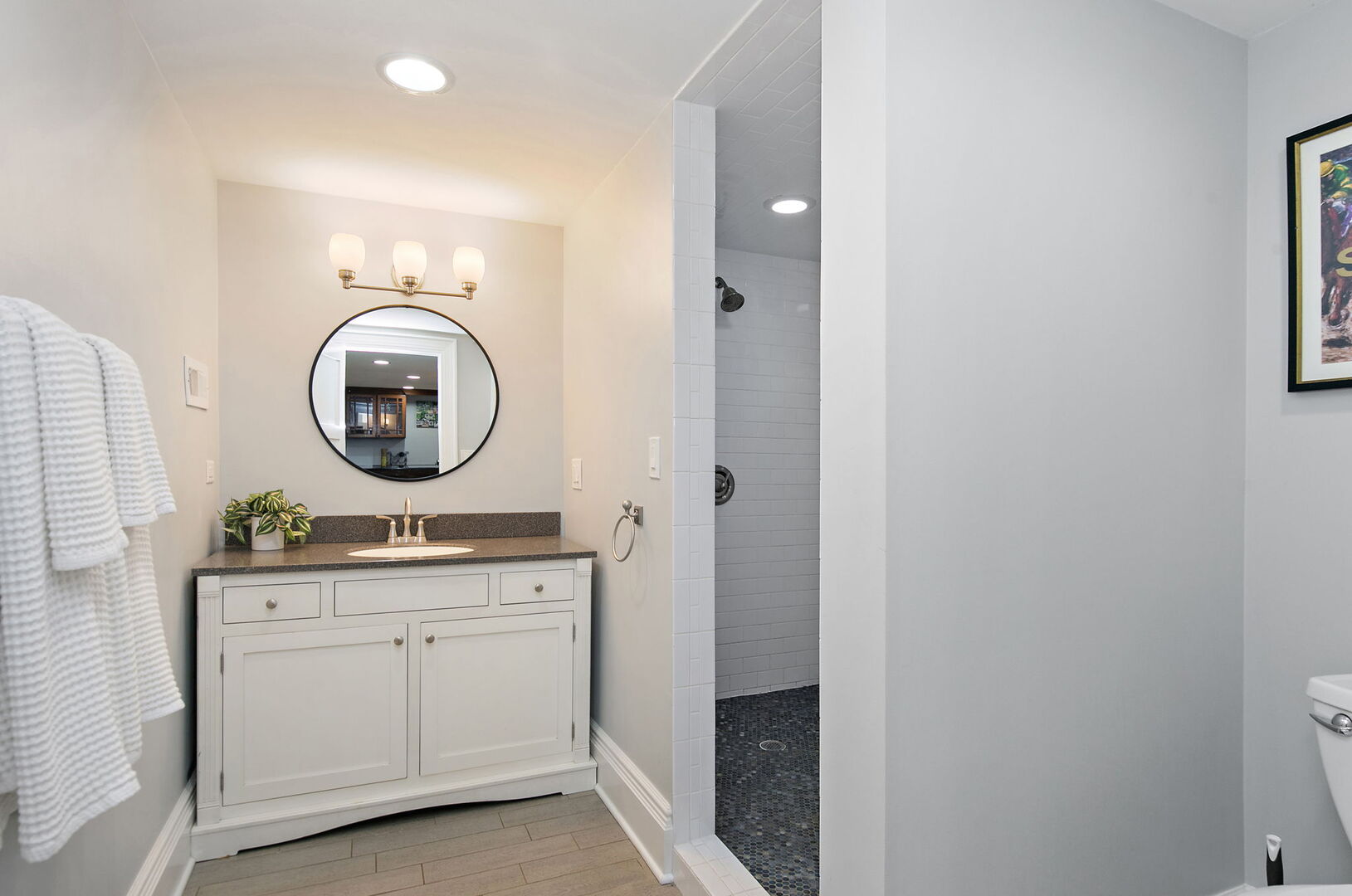 Mundelein, Illinois, 60060, United States, 2 Bedrooms Bedrooms, ,3 BathroomsBathrooms,Residential,For Sale,2010290