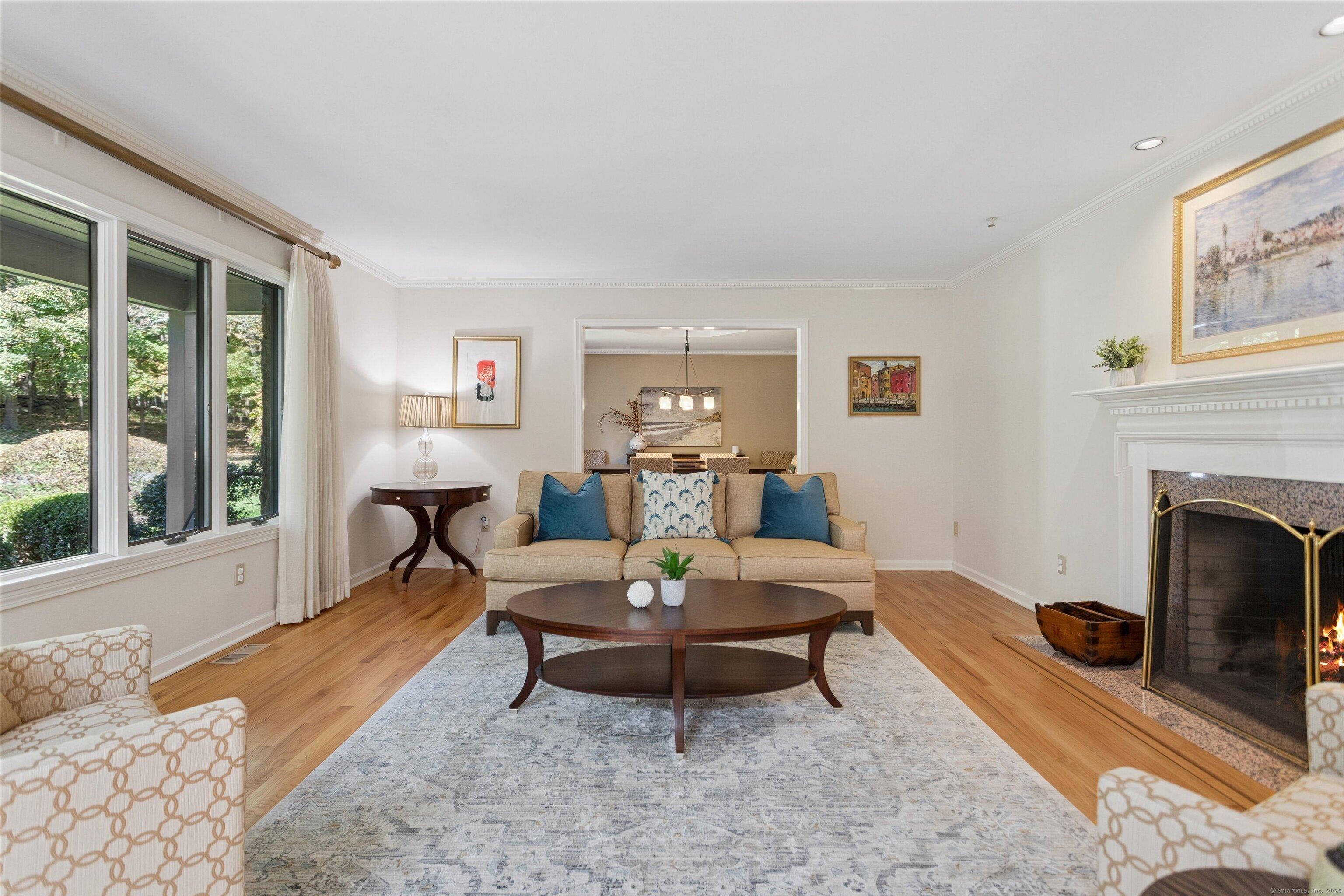 Stamford, Connecticut, 06903, United States, 5 Bedrooms Bedrooms, ,5 BathroomsBathrooms,Residential,For Sale,1976507