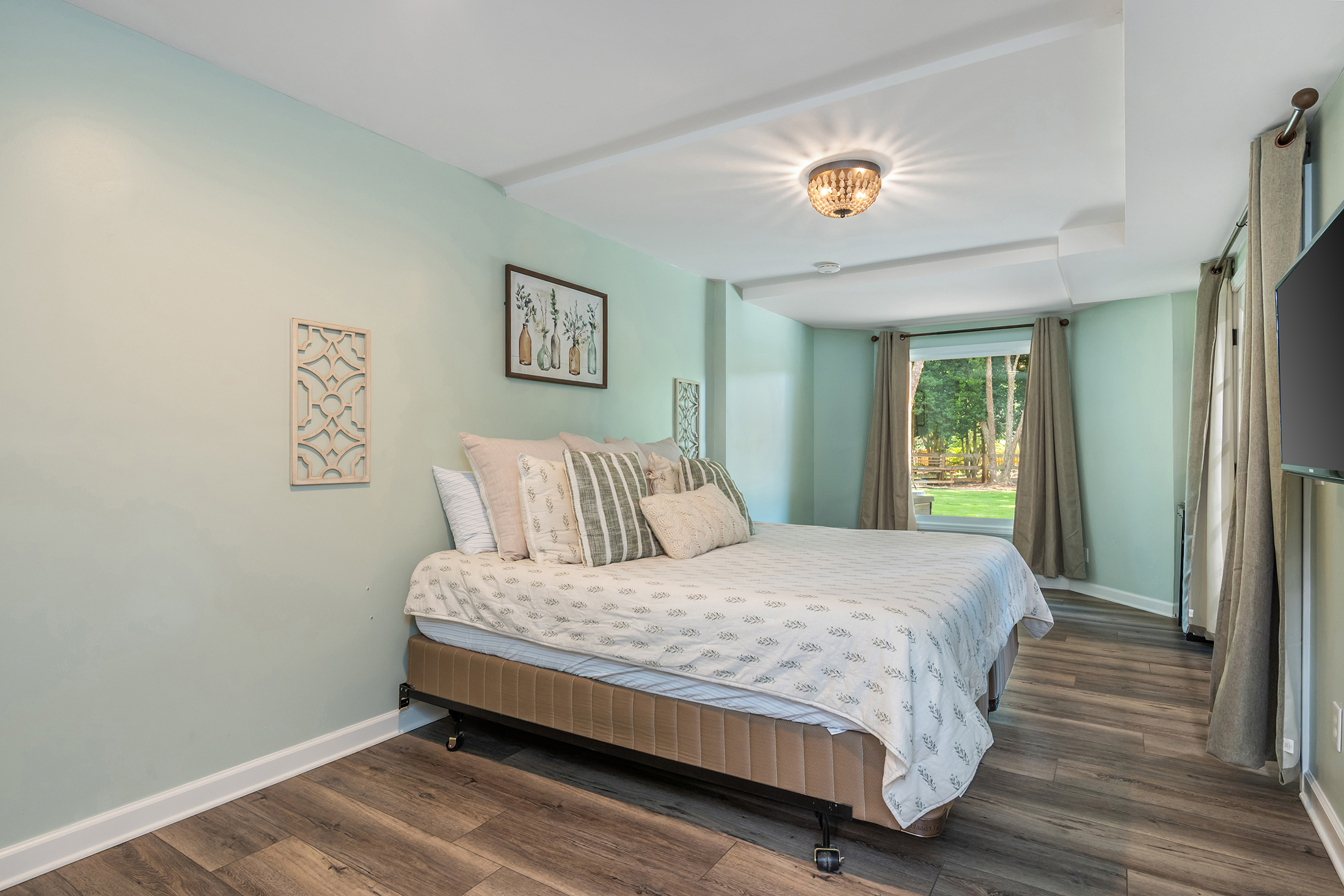  Timeless Charm Meets Effortless Everyday Living in the Heart of Alpharetta - 物件實景