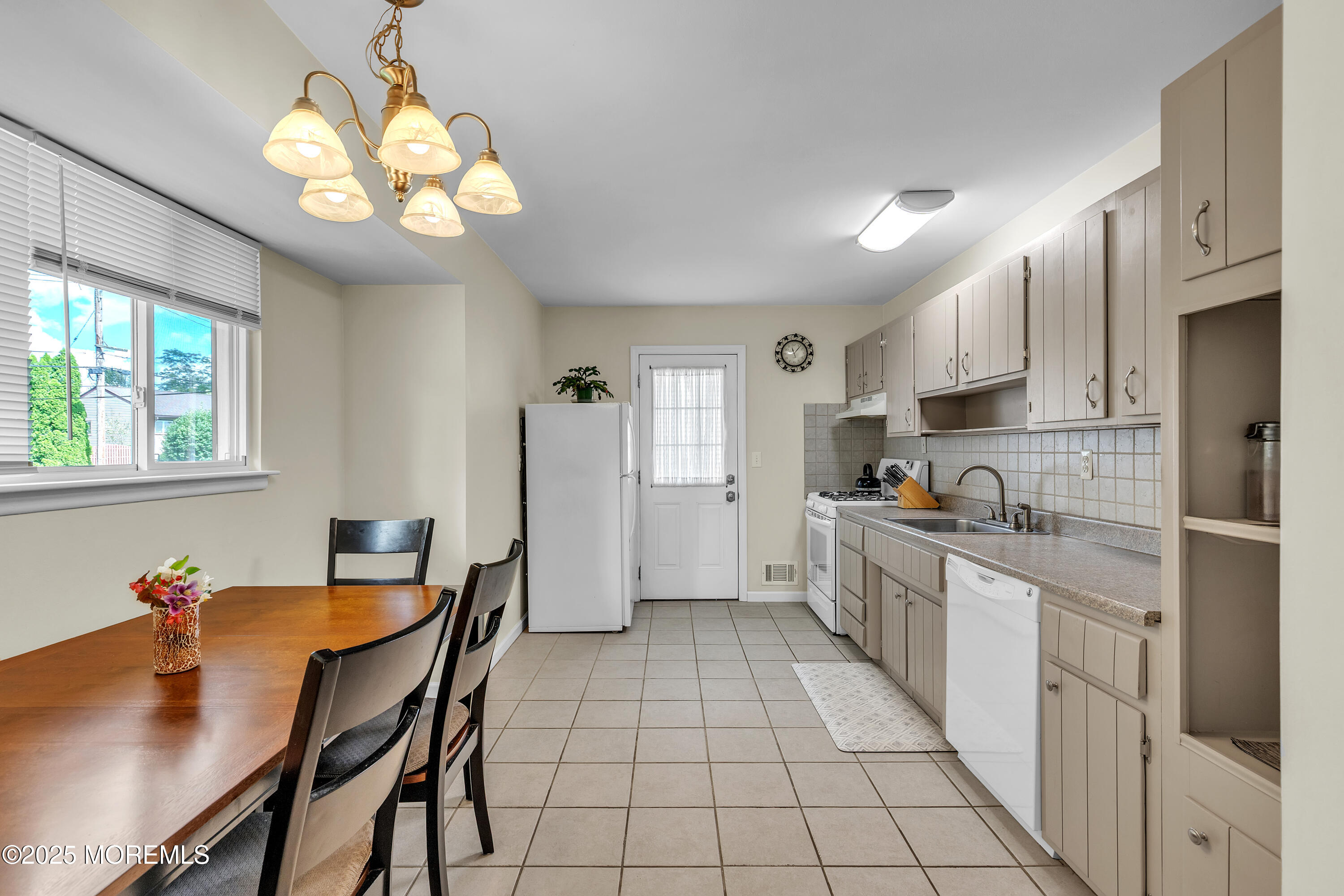 Freehold, New Jersey, 07728, United States, 3 Bedrooms Bedrooms, ,1 BathroomBathrooms,Residential,For Sale,1939212