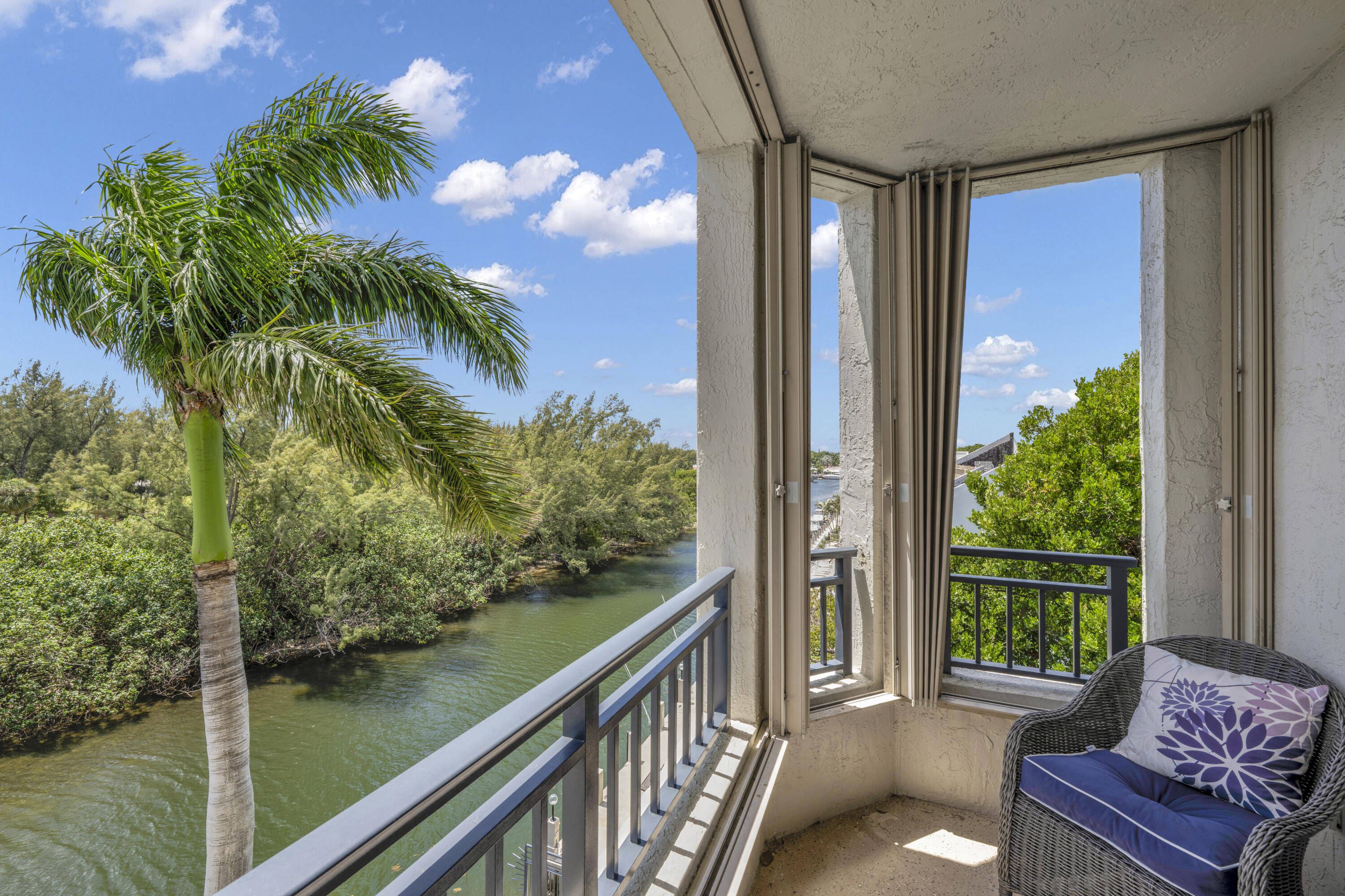 Pompano Beach, Florida, 33062, United States, 3 Bedrooms Bedrooms, ,3 BathroomsBathrooms,Residential,For Sale,2037893