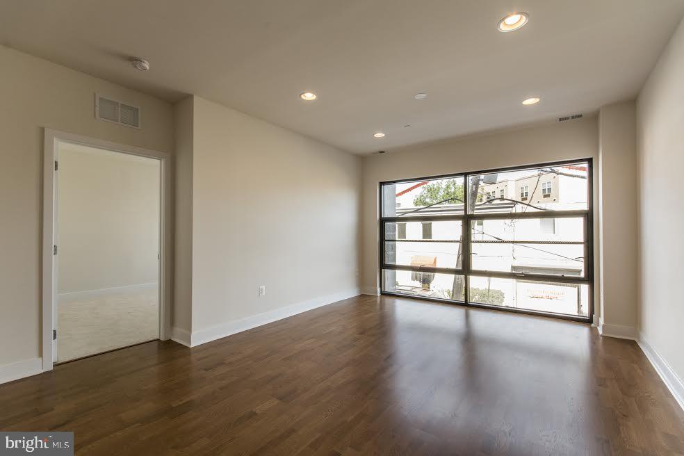 Philadelphia, Pennsylvania, 19146, United States, 2 Bedrooms Bedrooms, ,2 BathroomsBathrooms,Residential,For Sale,1838225