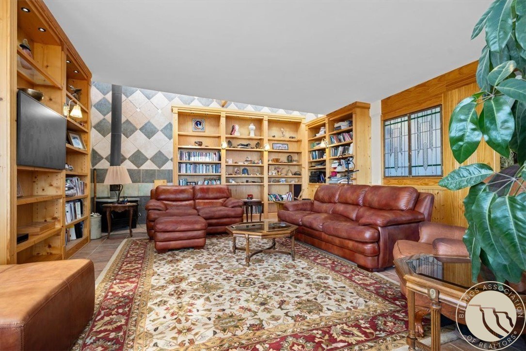 Billings, Montana, 59101, United States, 5 Bedrooms Bedrooms, ,4 BathroomsBathrooms,Residential,For Sale,1977602