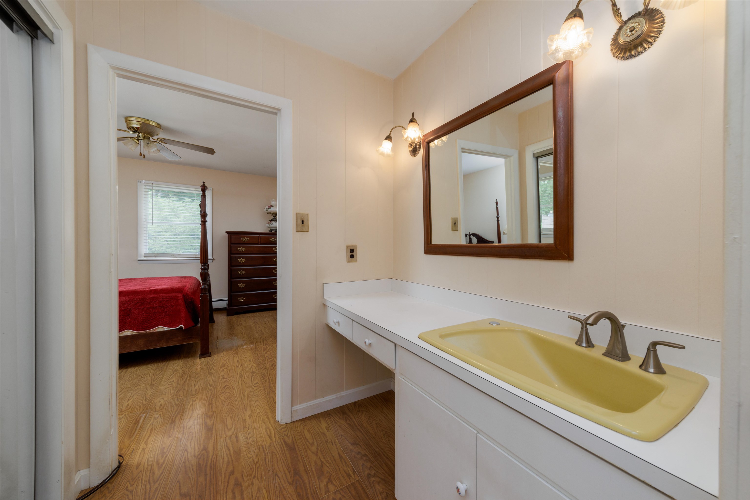 Newport, New Hampshire, 03773, United States, 4 Bedrooms Bedrooms, ,1 BathroomBathrooms,Residential,For Sale,1892643