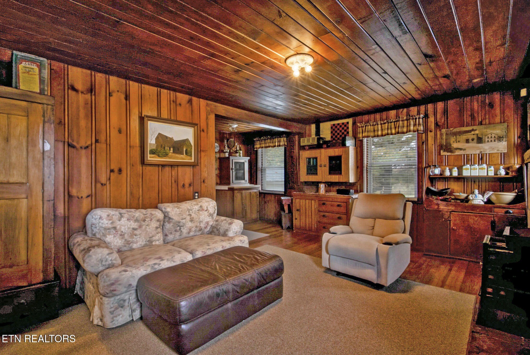 Crossville, Tennessee, 38555, United States, 4 Bedrooms Bedrooms, ,3 BathroomsBathrooms,Residential,For Sale,1888026