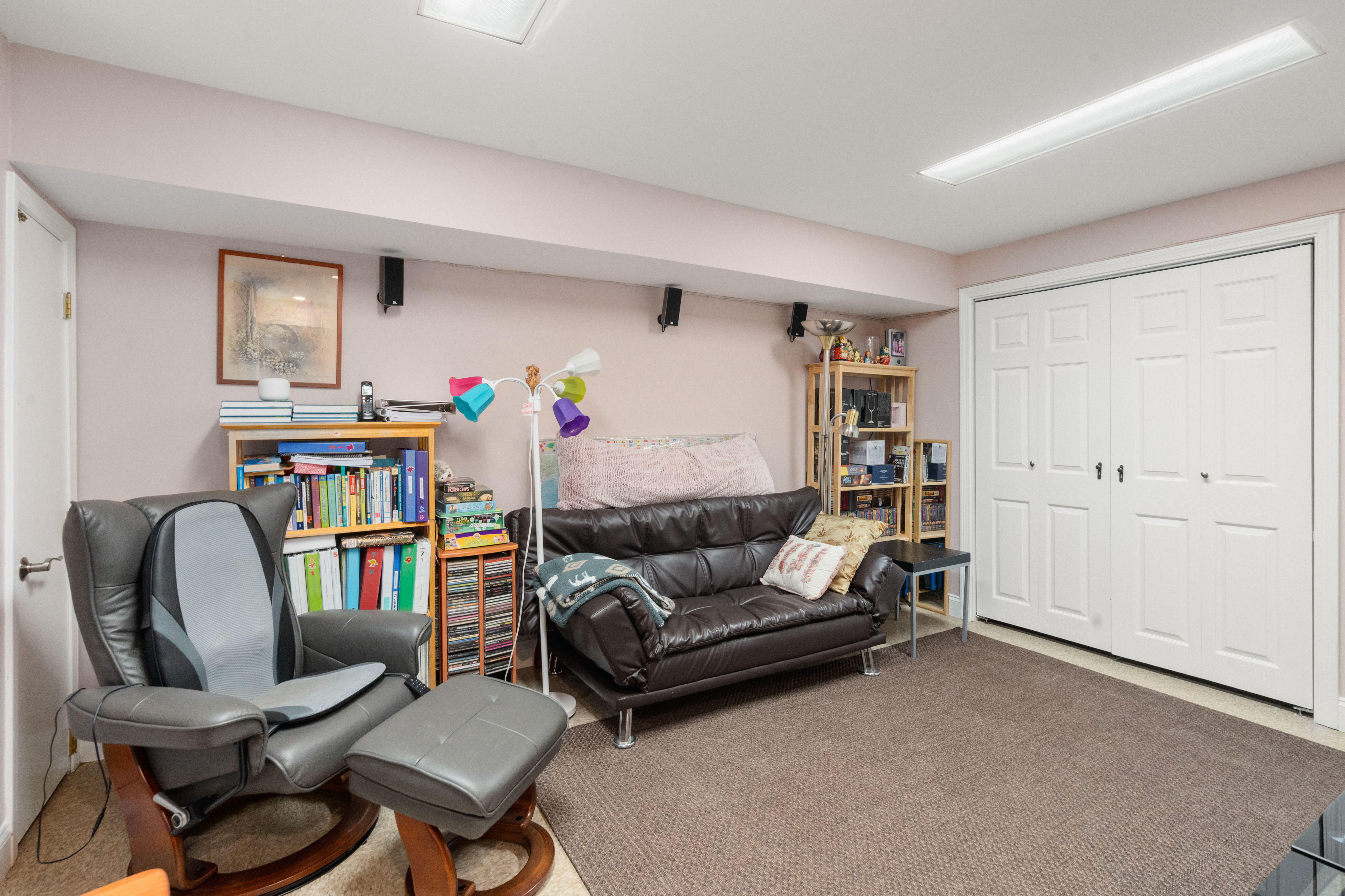  305 Winchester Street, Unit D, Newton, MA, 02461 - 物件實景