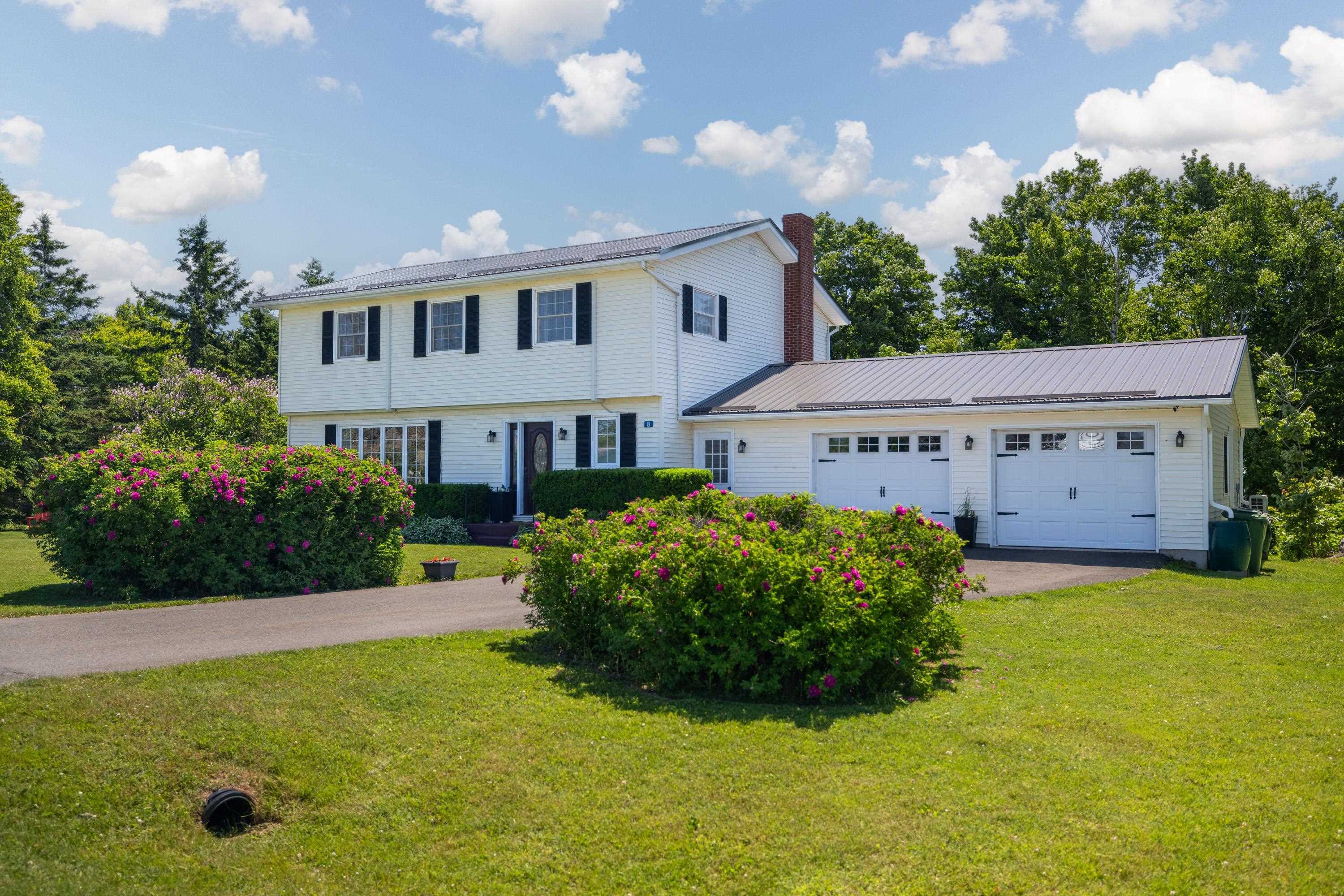 STRATFORD, Prince Edward Island, C1B 1K9, CA, 4 Bedrooms Bedrooms, ,3 BathroomsBathrooms,Residential,For Sale,1877529