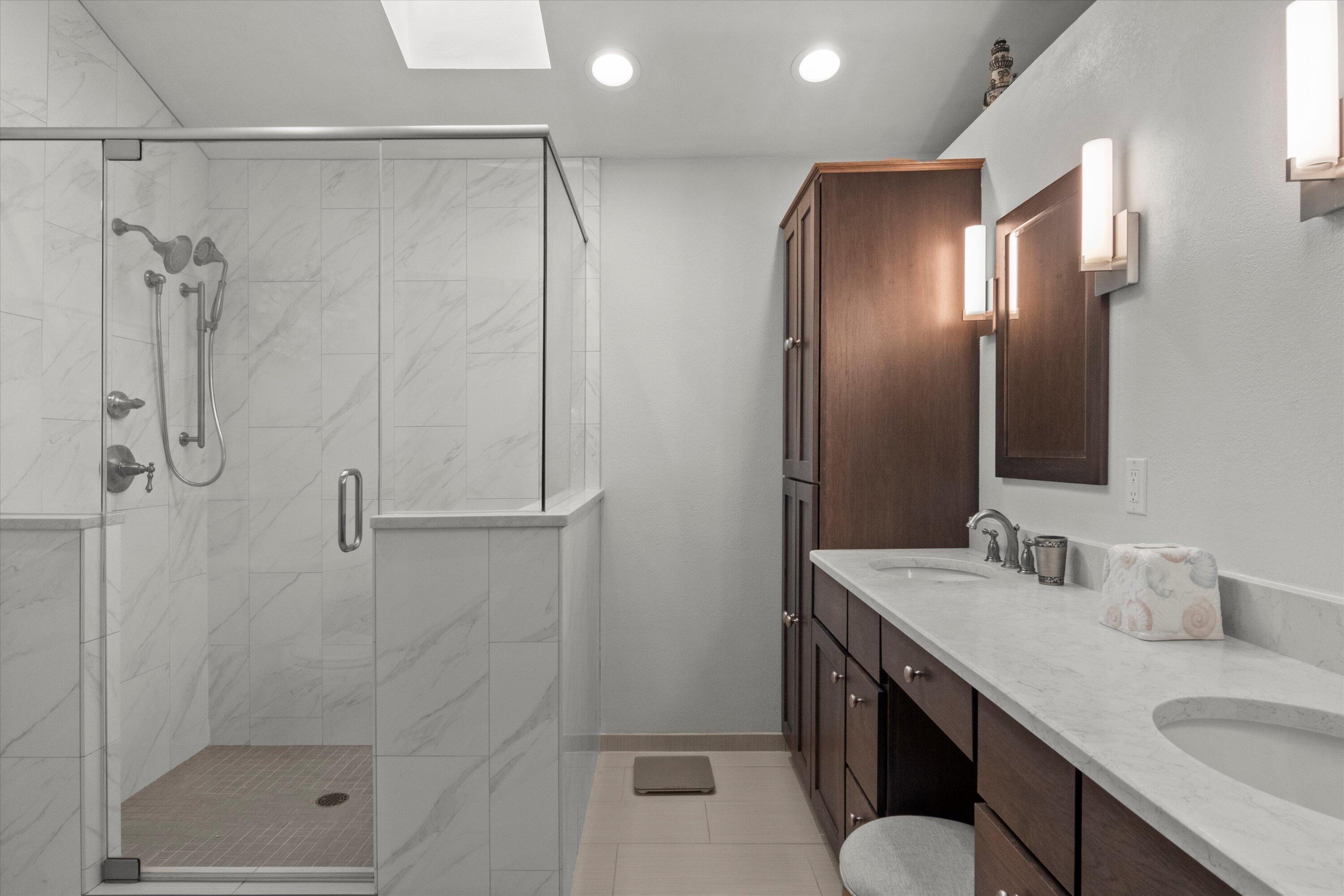 Caledonia, Wisconsin, 53402, United States, 3 Bedrooms Bedrooms, ,3 BathroomsBathrooms,Residential,For Sale,1987324