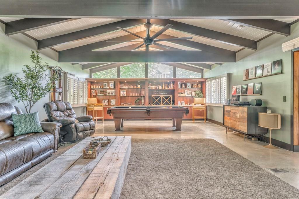 DALTON, Georgia, 30720, United States, 4 Bedrooms Bedrooms, ,5 BathroomsBathrooms,Residential,For Sale,1804321