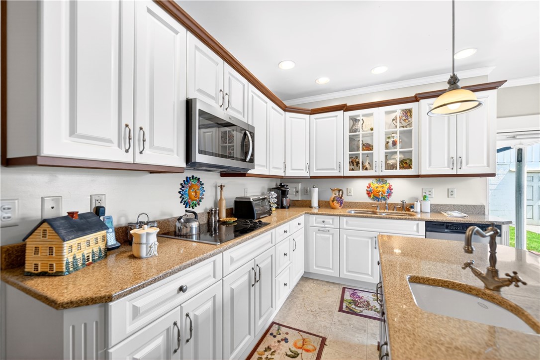 Scenery Hill, Pennsylvania, 15360, United States, 4 Bedrooms Bedrooms, ,2 BathroomsBathrooms,Residential,For Sale,2044071