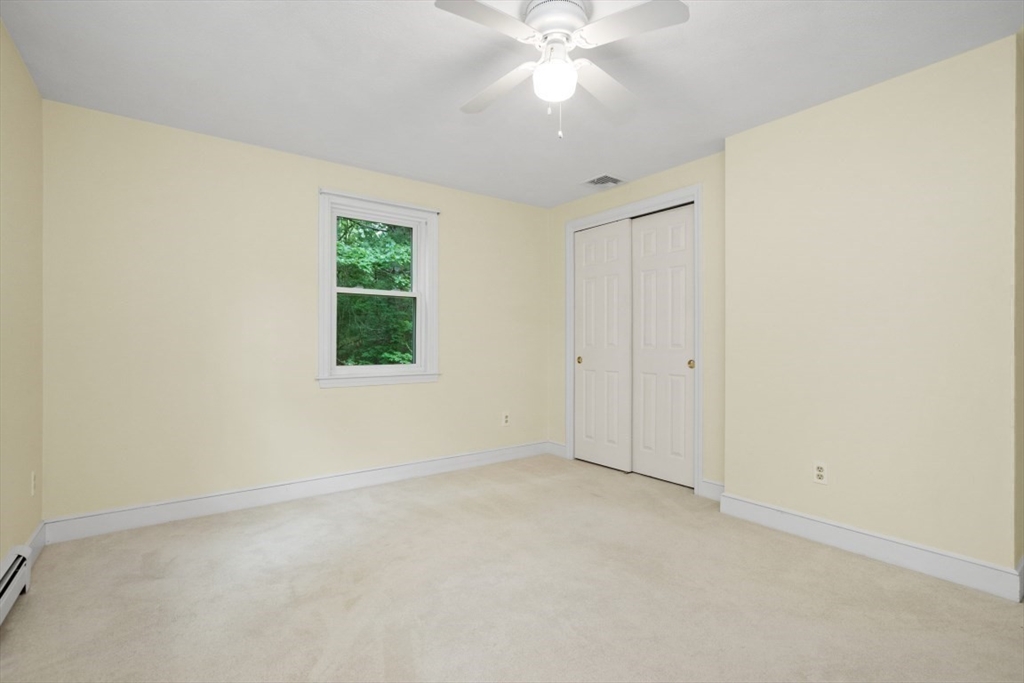 Rowley, Massachusetts, 01969, United States, 4 Bedrooms Bedrooms, ,3 BathroomsBathrooms,Residential,For Sale,1867579