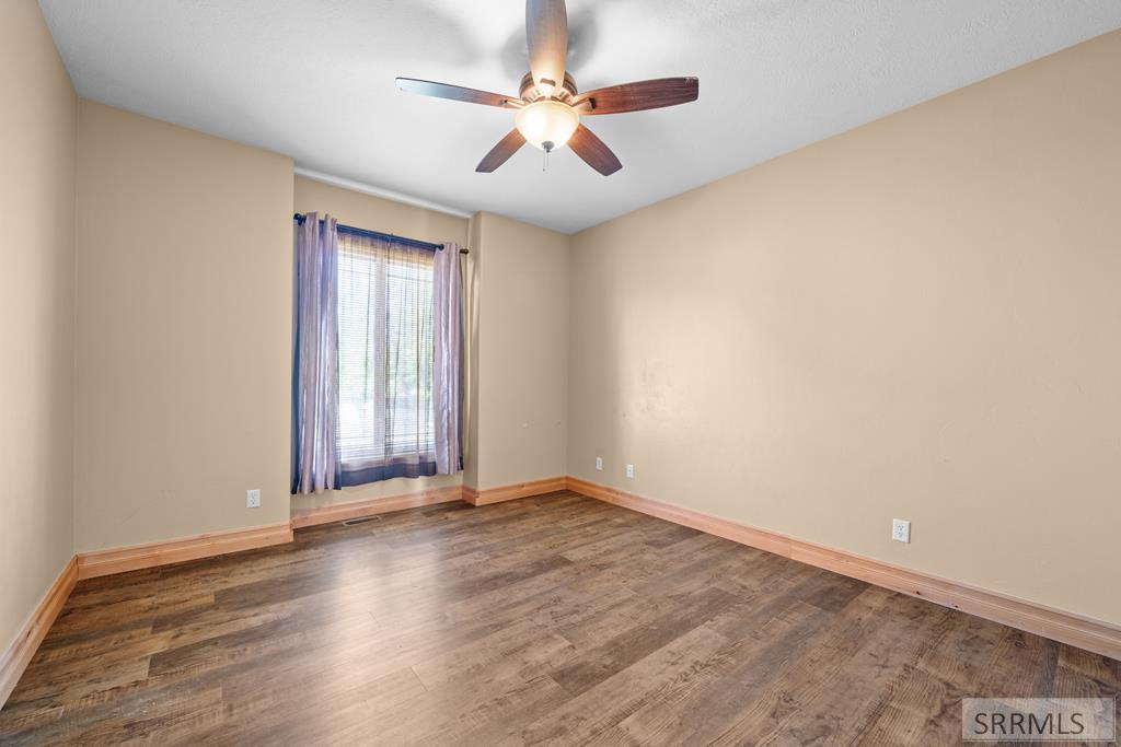 IDAHO FALLS, Idaho, 83401, United States, 6 Bedrooms Bedrooms, ,3 BathroomsBathrooms,Residential,For Sale,2006339