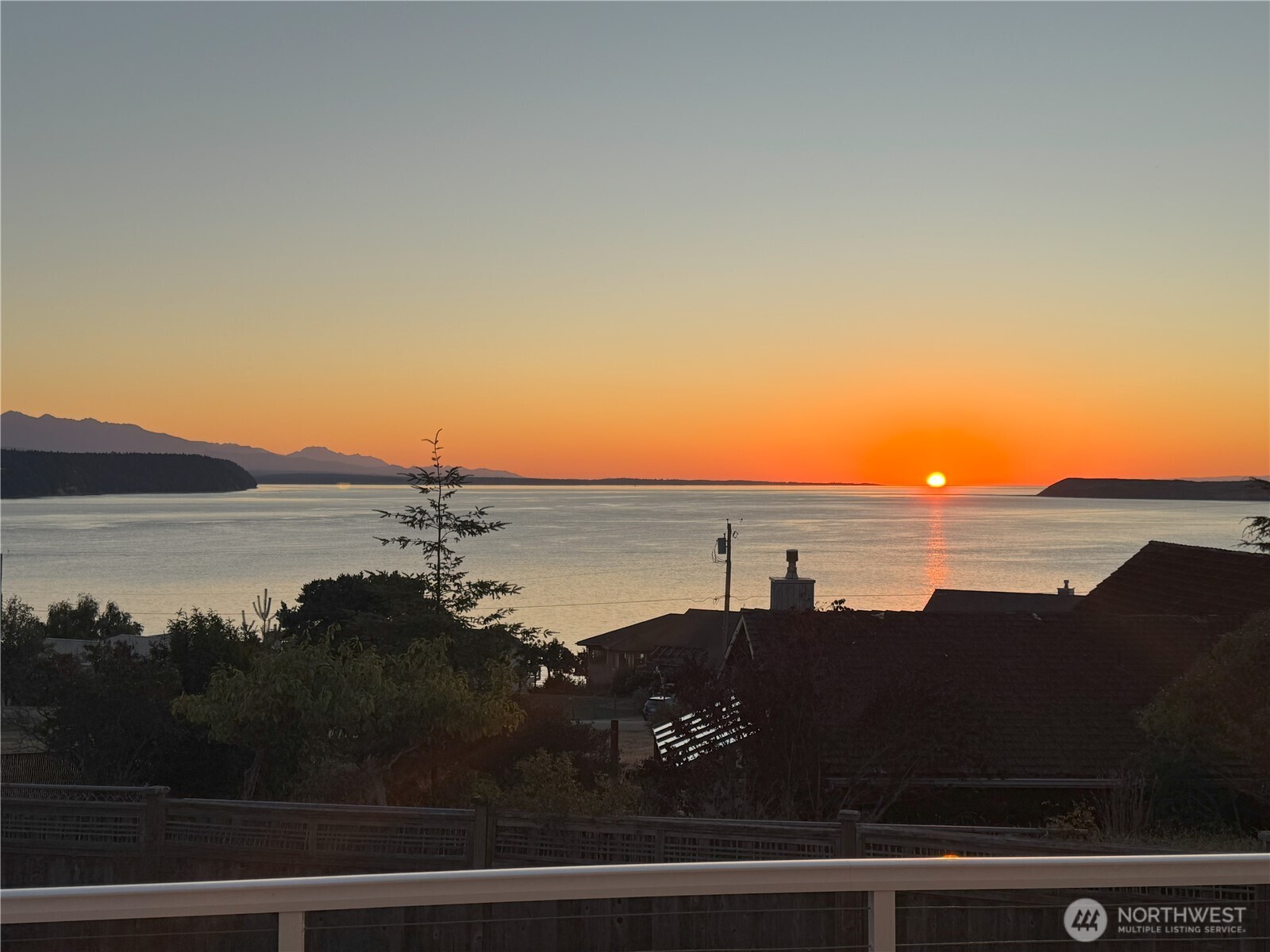 Port Townsend, Washington, 98368, United States, 2 Bedrooms Bedrooms, ,2 BathroomsBathrooms,Residential,For Sale,1925233