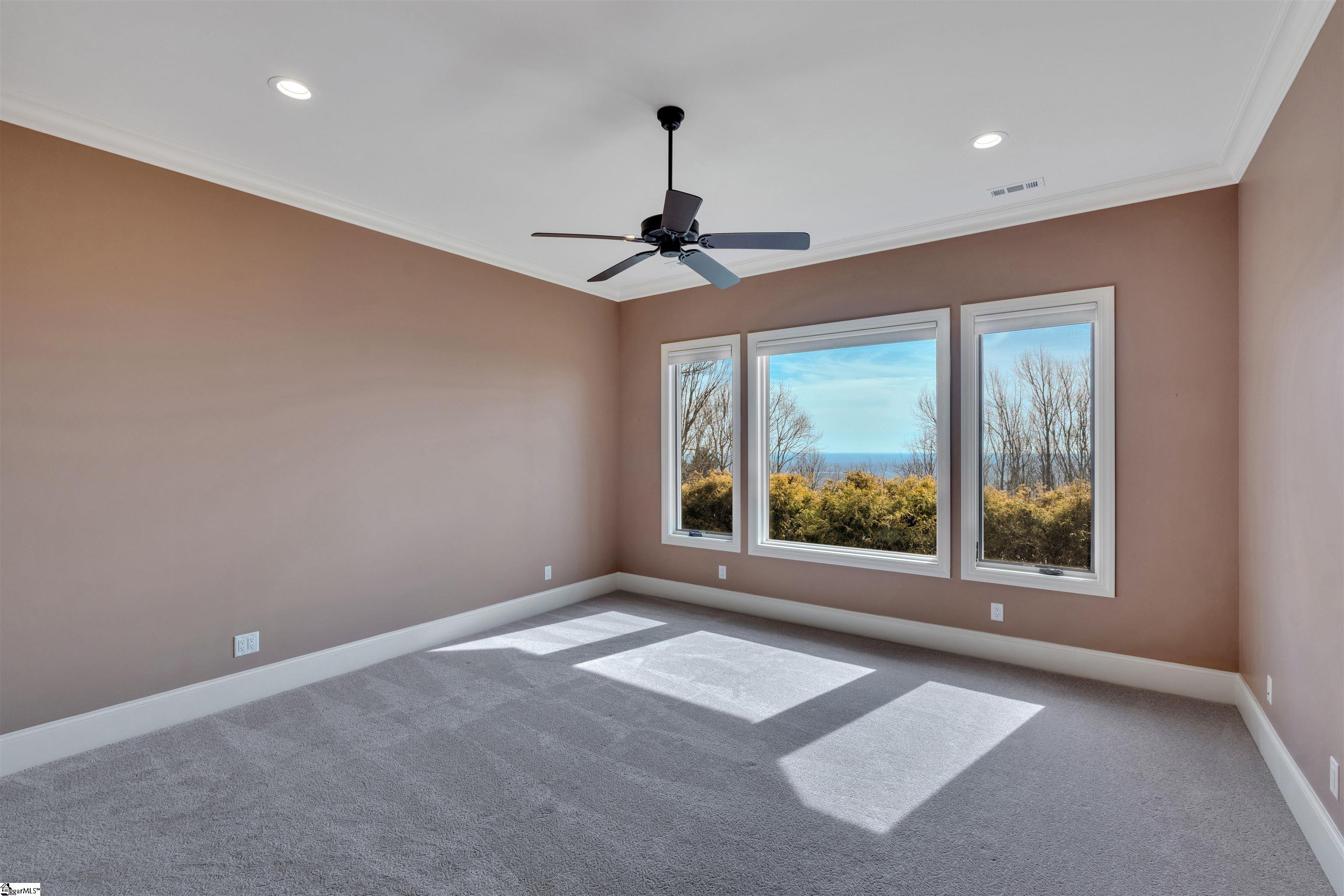 Landrum, South Carolina, 29356, United States, 5 Bedrooms Bedrooms, ,6 BathroomsBathrooms,Residential,For Sale,1714333