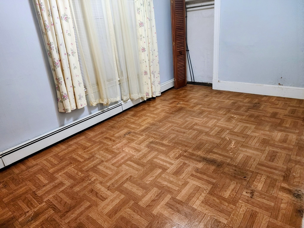 Boston, Massachusetts, 02128, United States, 4 Bedrooms Bedrooms, ,2 BathroomsBathrooms,Residential,For Sale,1975613