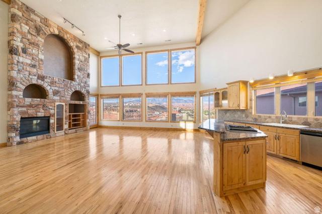 St. George, Utah, 84790, United States, 7 Bedrooms Bedrooms, ,6 BathroomsBathrooms,Residential,For Sale,1986133