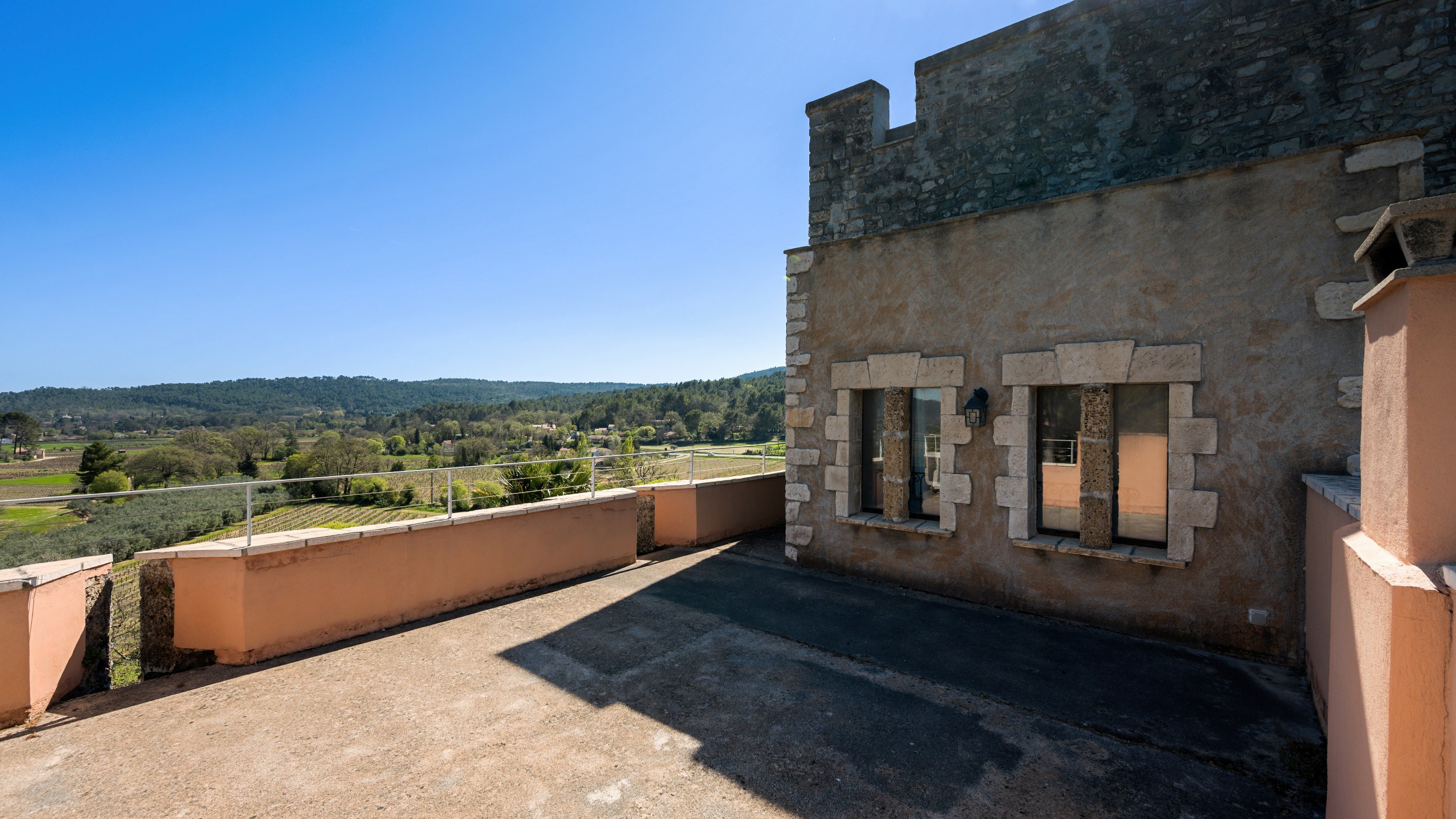  A Medieval Tower Reimagined as an Exceptional Residence - 物件實景
