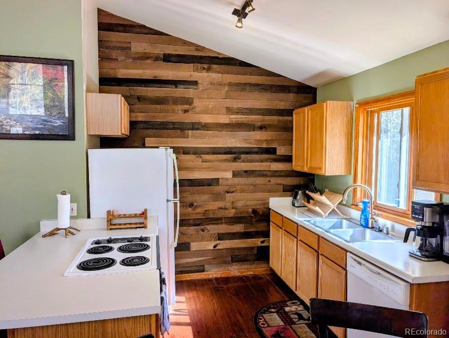 Georgetown, Colorado, 80444, United States, 2 Bedrooms Bedrooms, ,1 BathroomBathrooms,Residential,For Sale,1992170