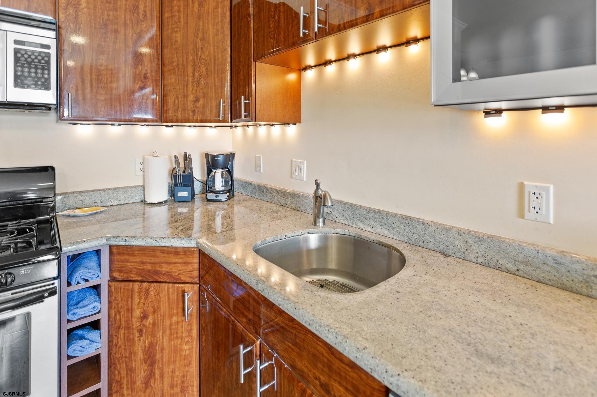 Atlantic City, New Jersey, 08401, United States, 3 Bedrooms Bedrooms, ,3 BathroomsBathrooms,Residential,For Sale,1807764