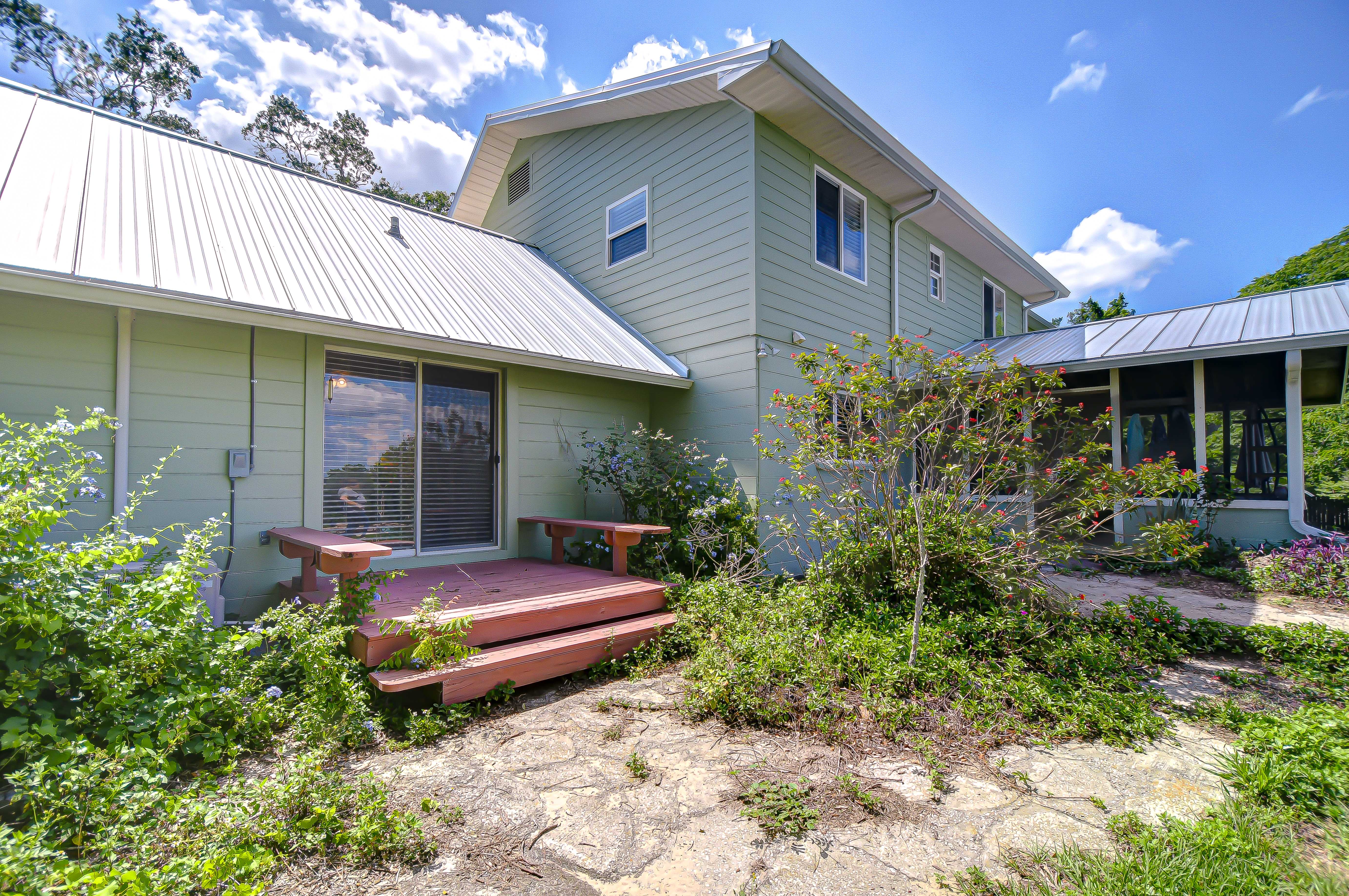 Dade City, Florida, 33523, United States, 4 Bedrooms Bedrooms, ,3 BathroomsBathrooms,Residential,For Sale,1873323
