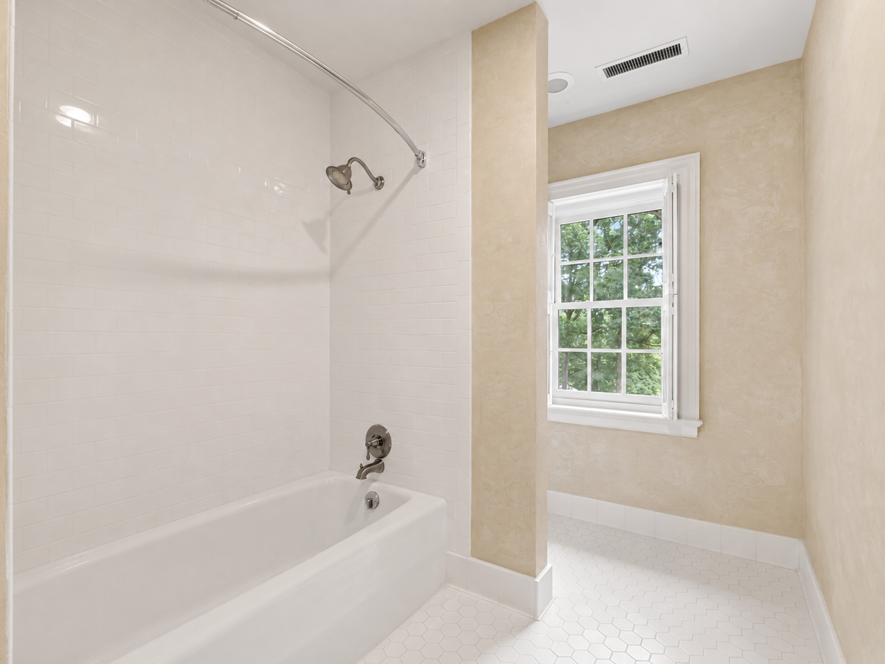  820 Kenmore Road, Chapel Hill, NC, 27514 - 物件實景