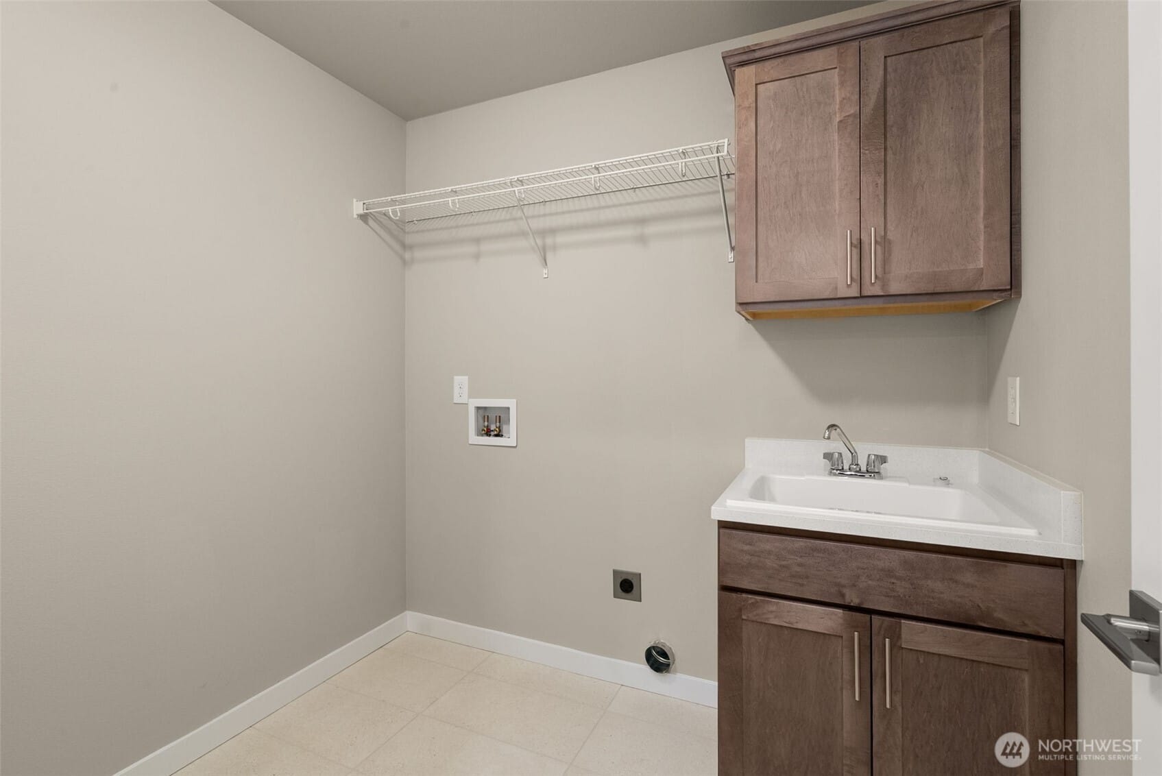 Tumwater, Washington, 98512, United States, 5 Bedrooms Bedrooms, ,4 BathroomsBathrooms,Residential,For Sale,1997115