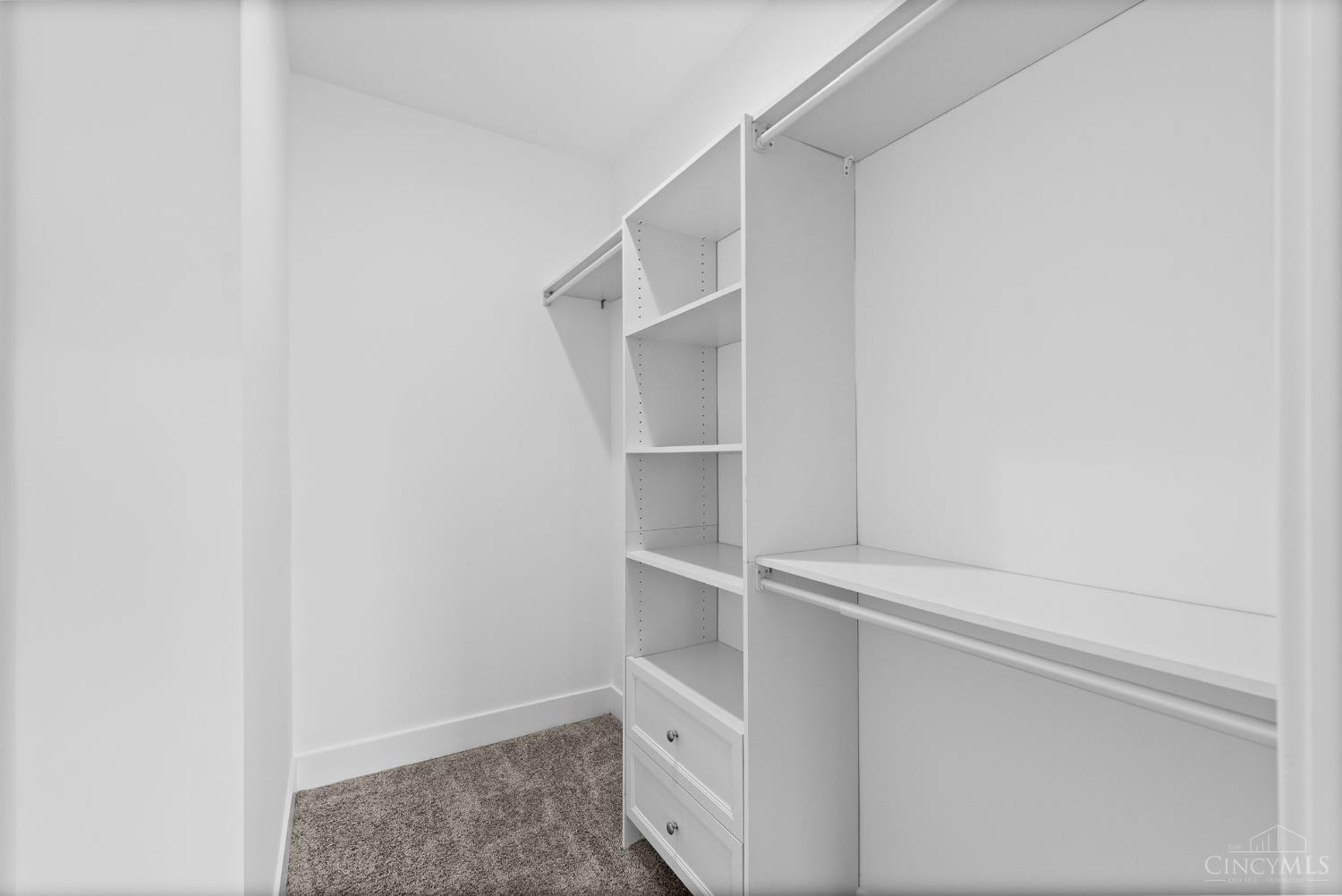 Cincinnati, Ohio, 45207, United States, 3 Bedrooms Bedrooms, ,3 BathroomsBathrooms,Residential,For Sale,1993082