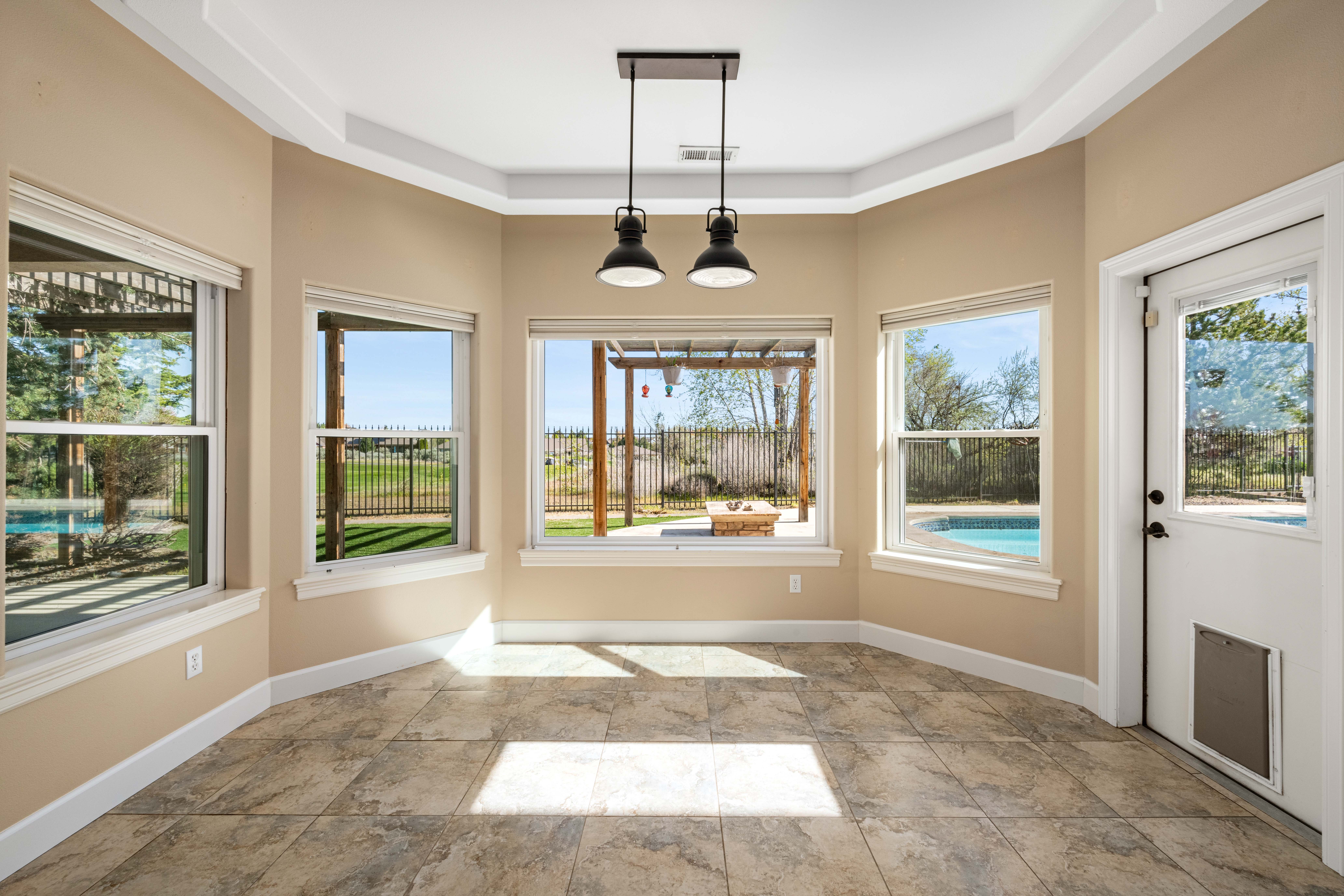  Pool, Course Frontage, Outdoor Kitchen &More - 物件實景