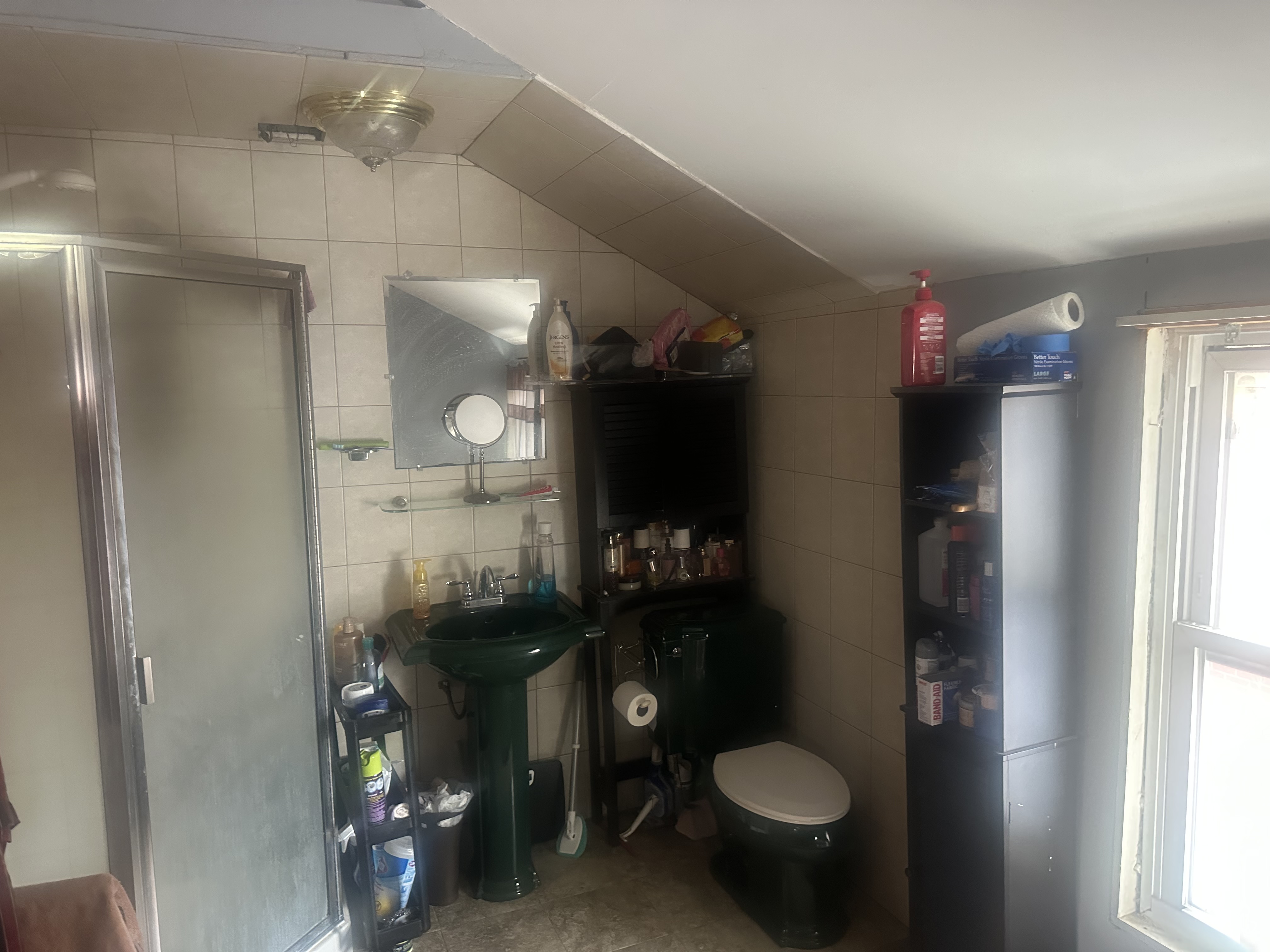 Baldwin, New York, 11510, United States, 4 Bedrooms Bedrooms, ,3 BathroomsBathrooms,Residential,For Sale,2005768