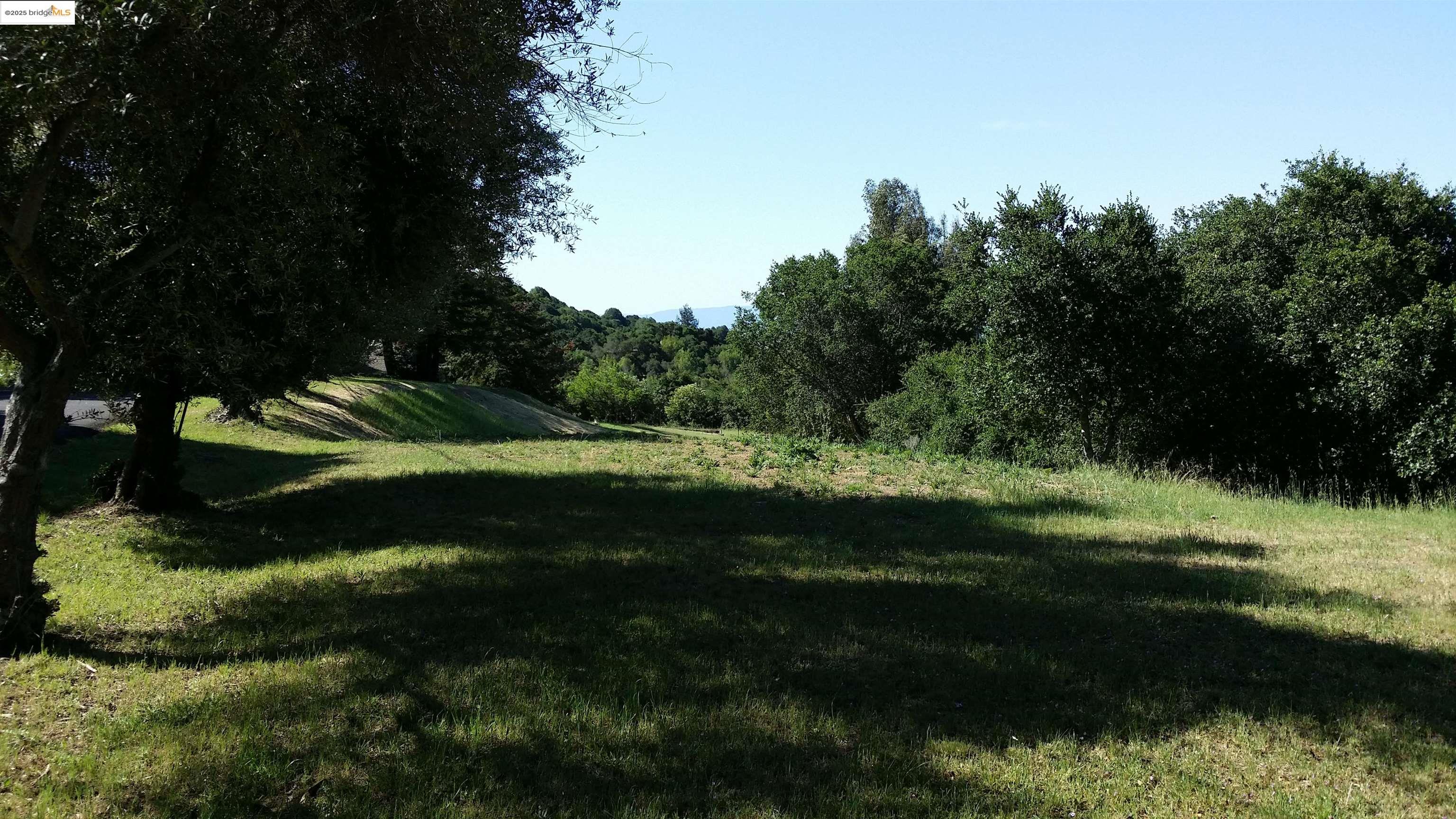 Oakland, California, 94605, United States, ,Land,For Sale,1906465