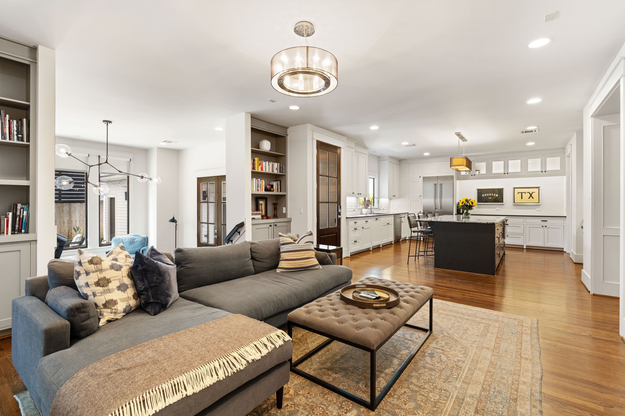  714 E 18th Street - 物件實景